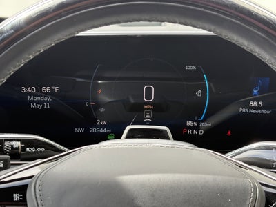 2024 Cadillac LYRIQ Luxury 3