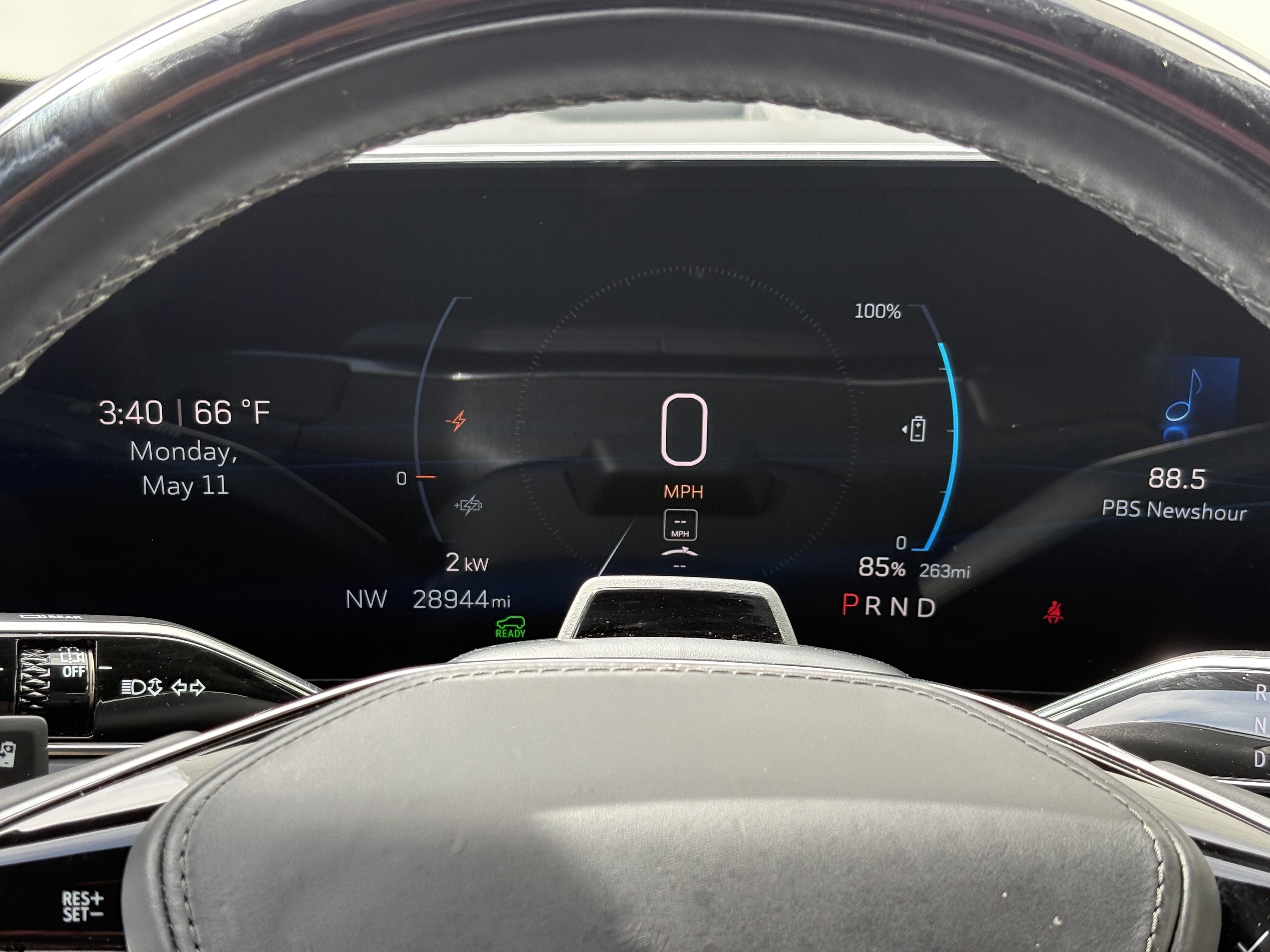 2024 Cadillac LYRIQ Luxury 3