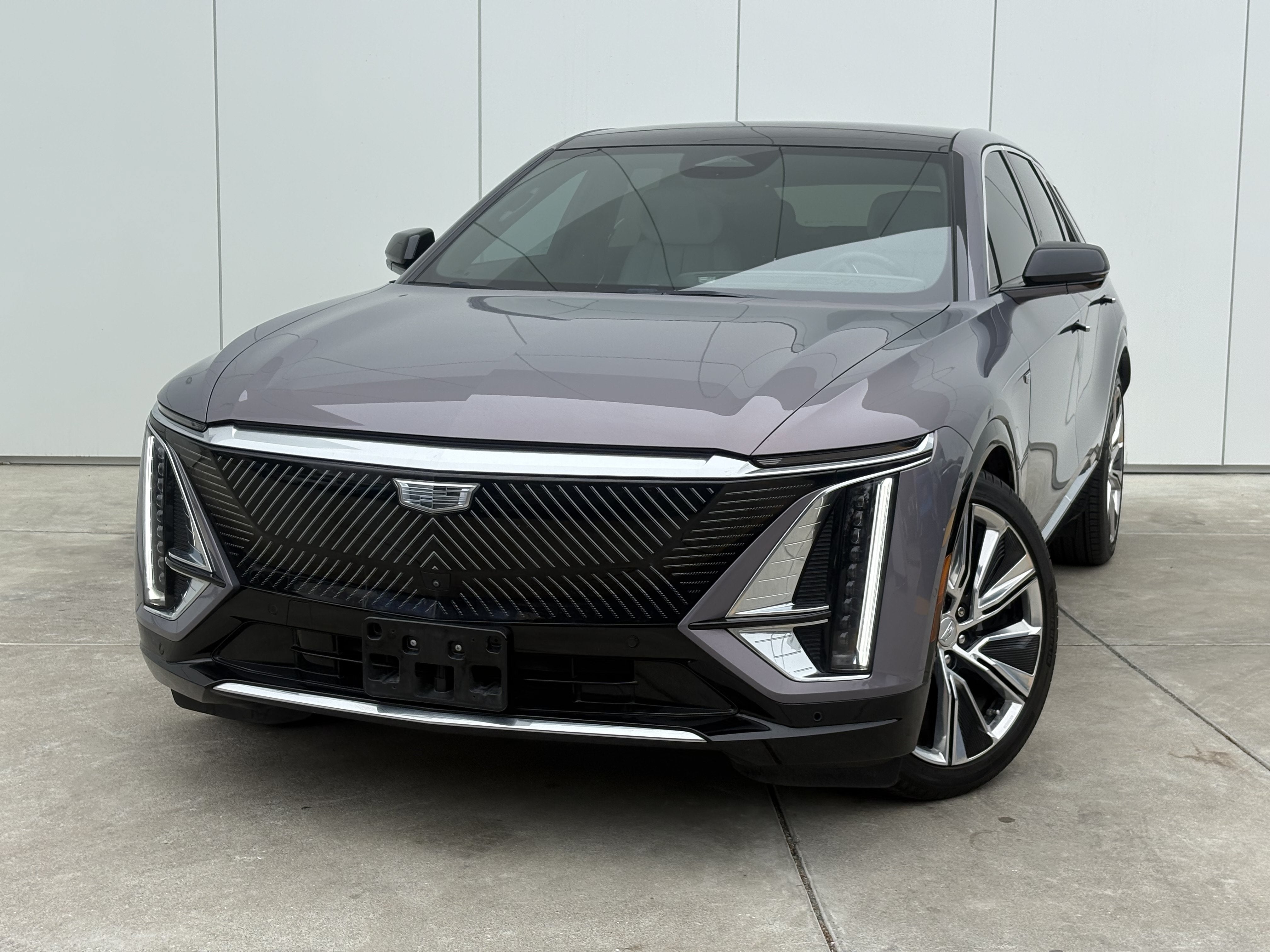 2024 Cadillac LYRIQ Luxury 3