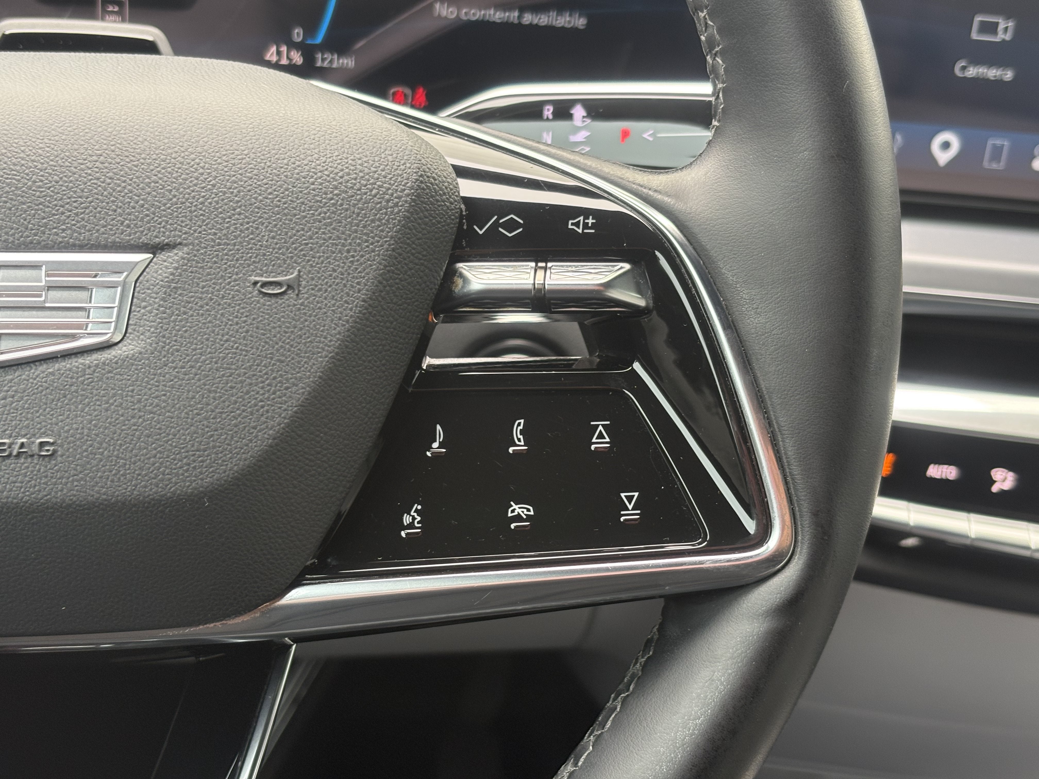 2024 Cadillac LYRIQ Luxury 3
