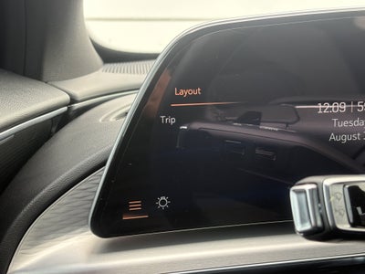 2024 Cadillac LYRIQ Luxury 3