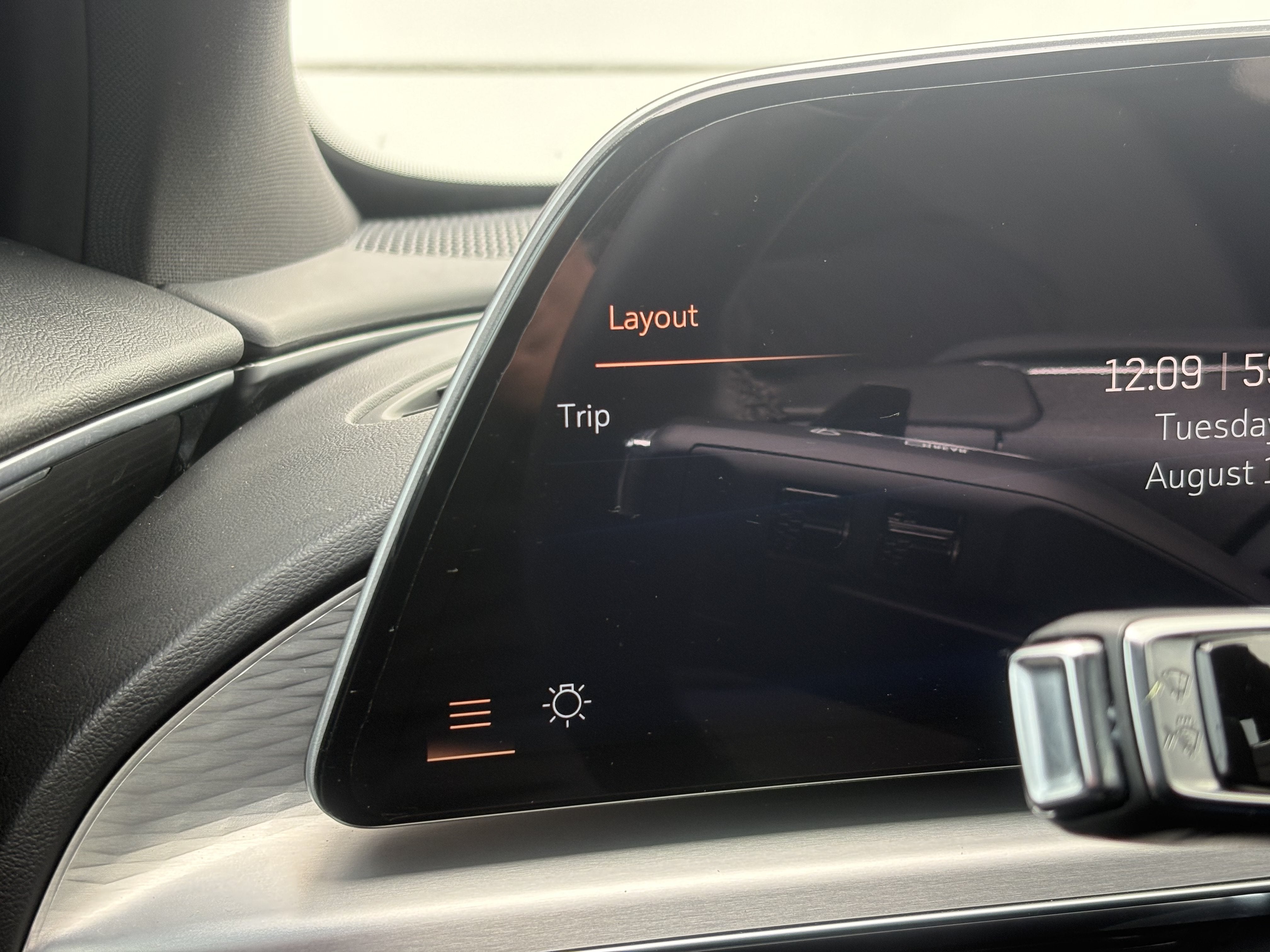 2024 Cadillac LYRIQ Luxury 3