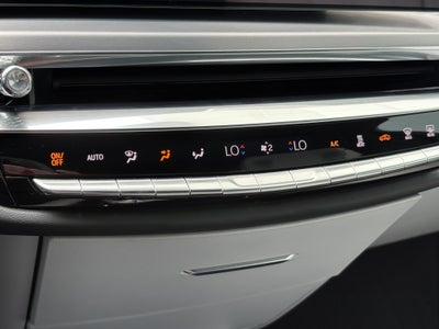 2024 Cadillac LYRIQ Luxury 3