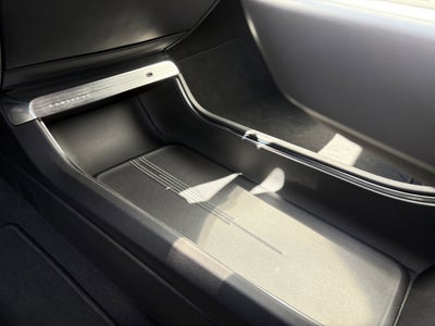 2024 Cadillac LYRIQ Luxury 3
