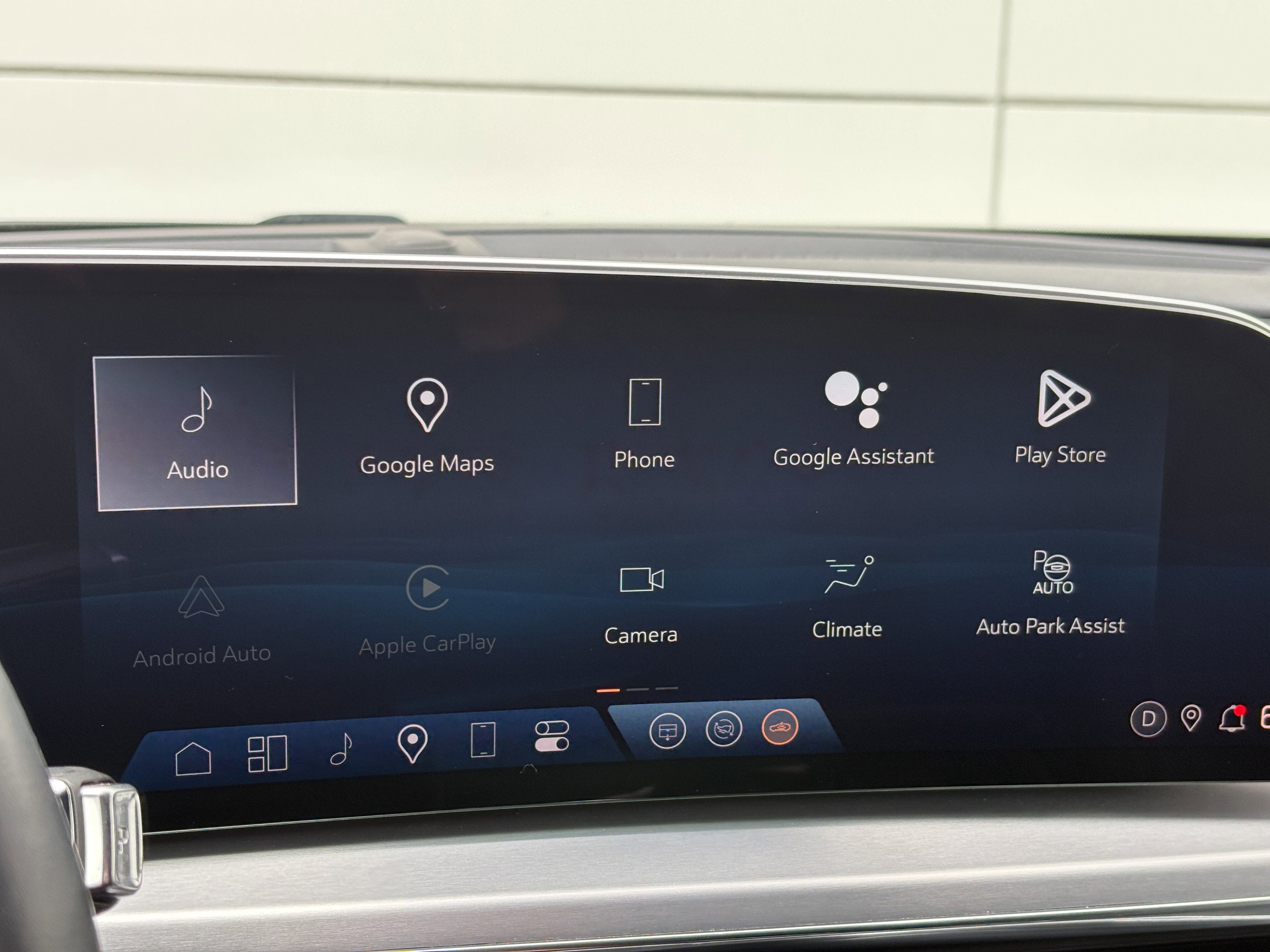 2024 Cadillac LYRIQ Luxury 3