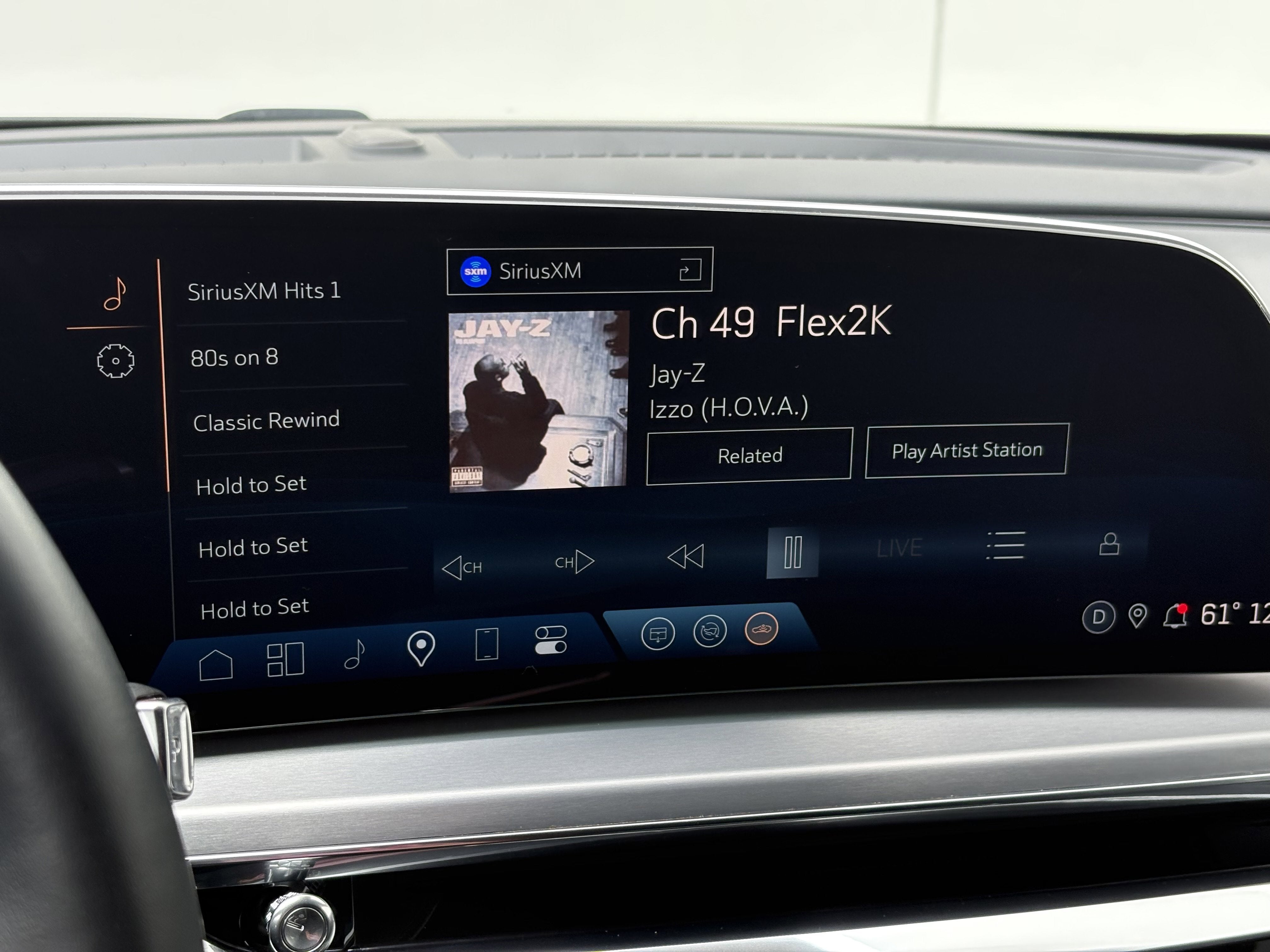 2024 Cadillac LYRIQ Luxury 3