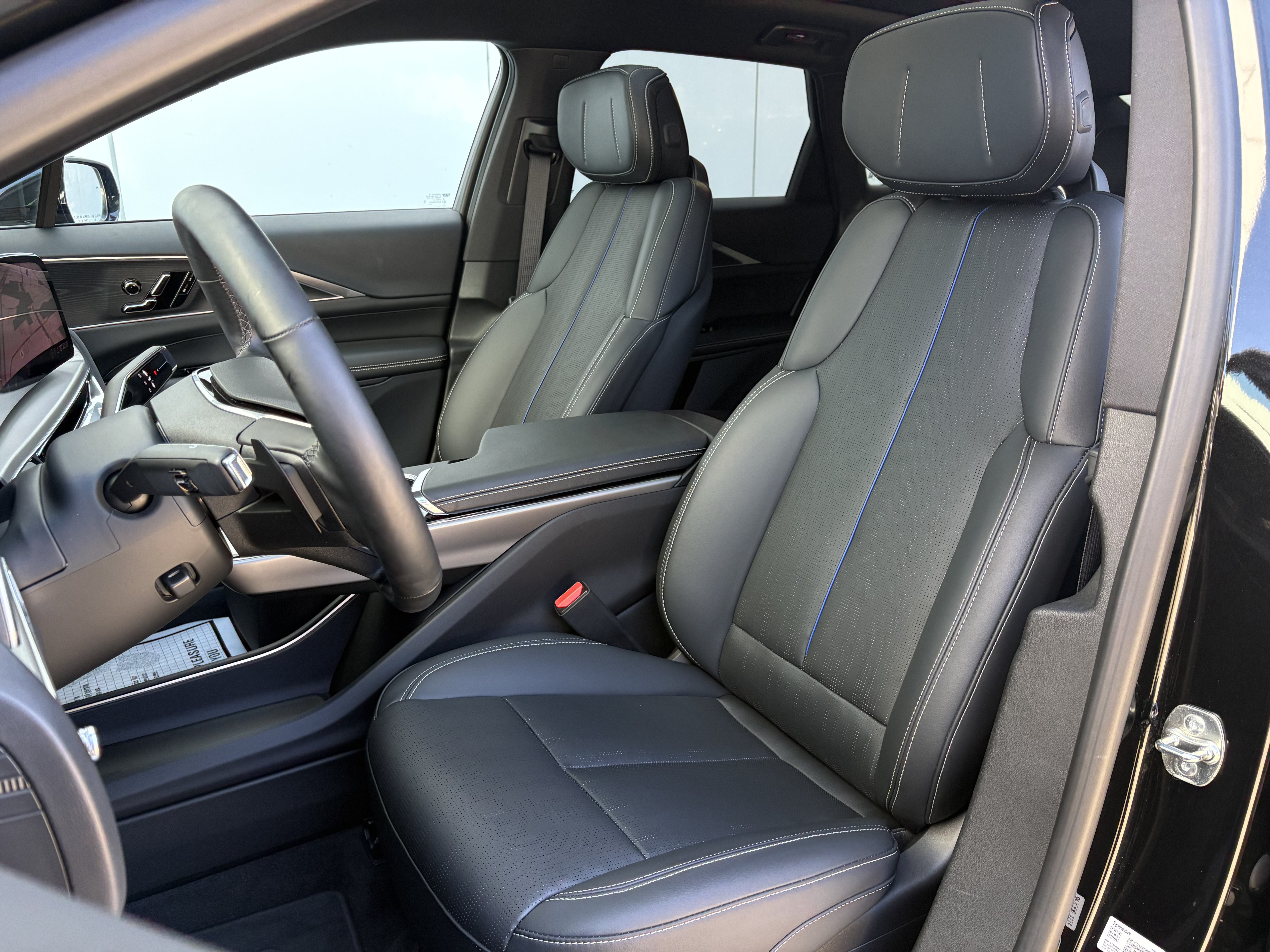 2024 Cadillac LYRIQ Sport 1