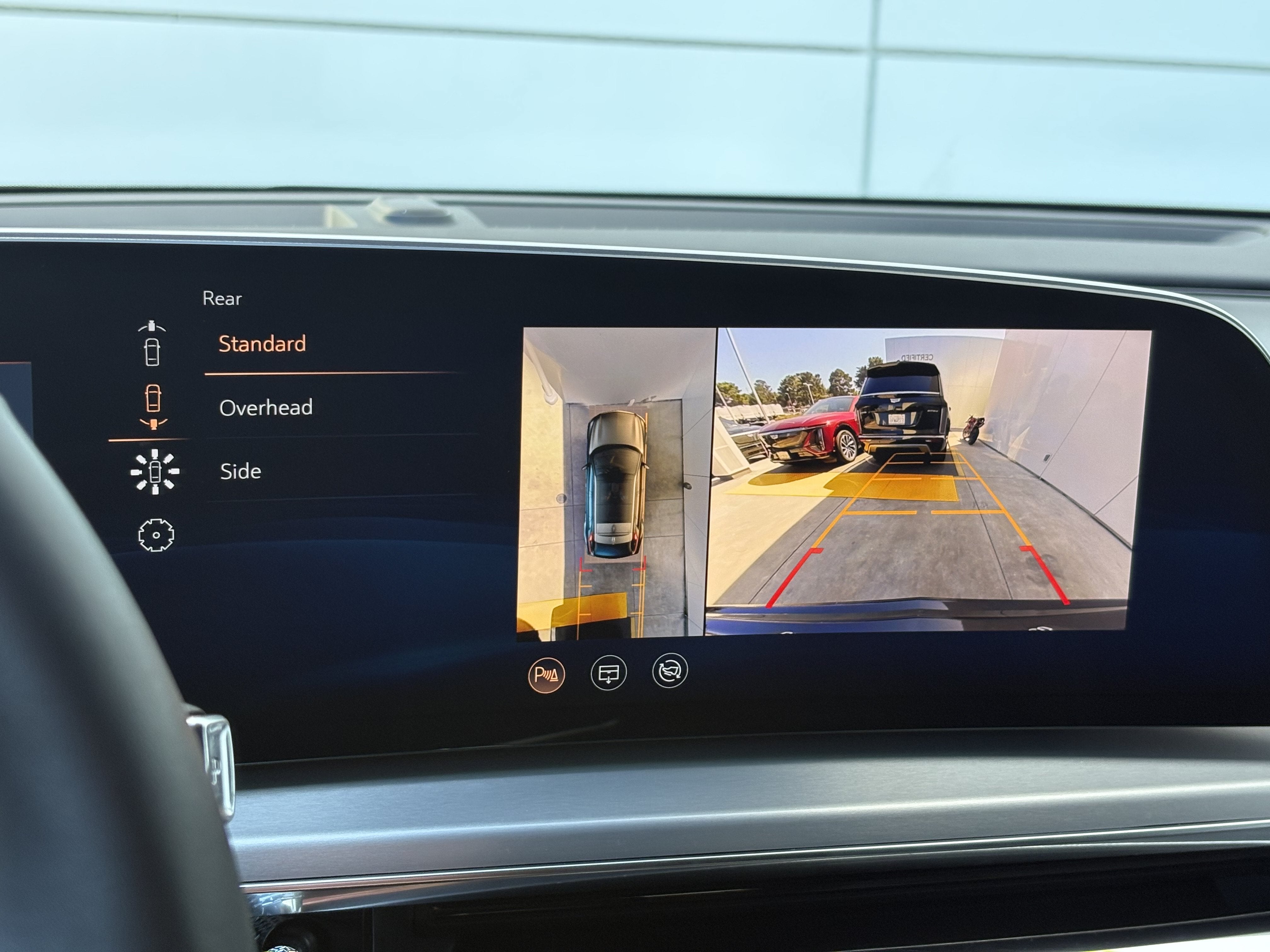 2024 Cadillac LYRIQ Sport 1