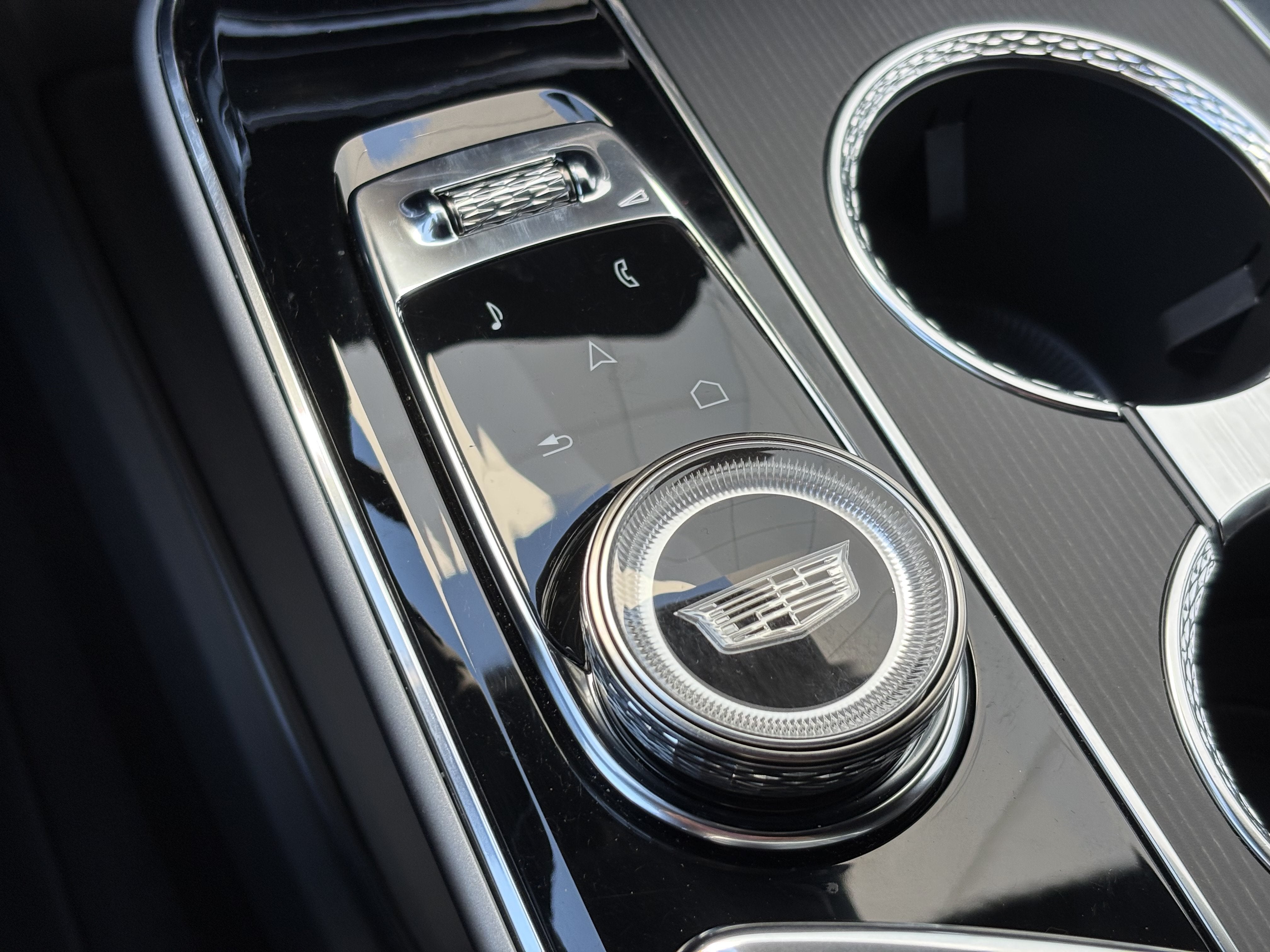 2024 Cadillac LYRIQ Sport 1