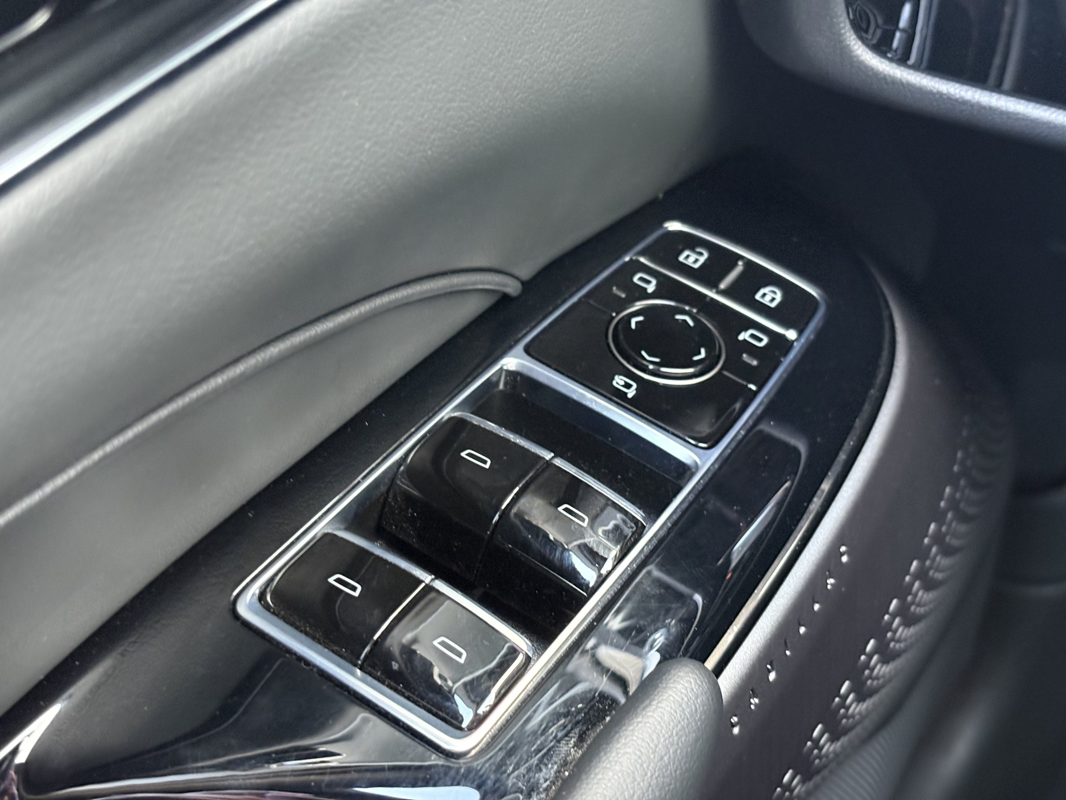 2024 Cadillac LYRIQ Sport 1
