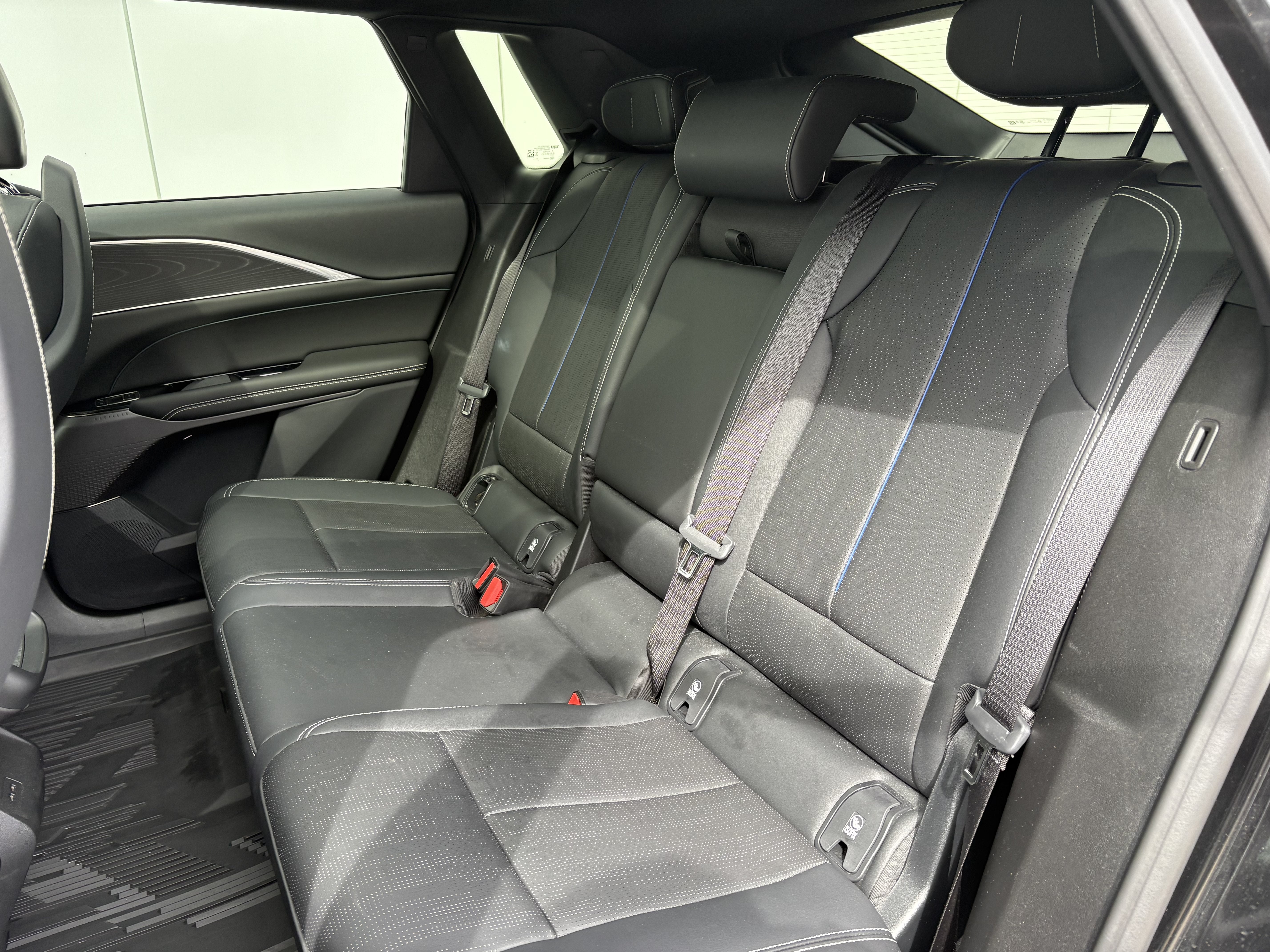 2024 Cadillac LYRIQ Sport 1