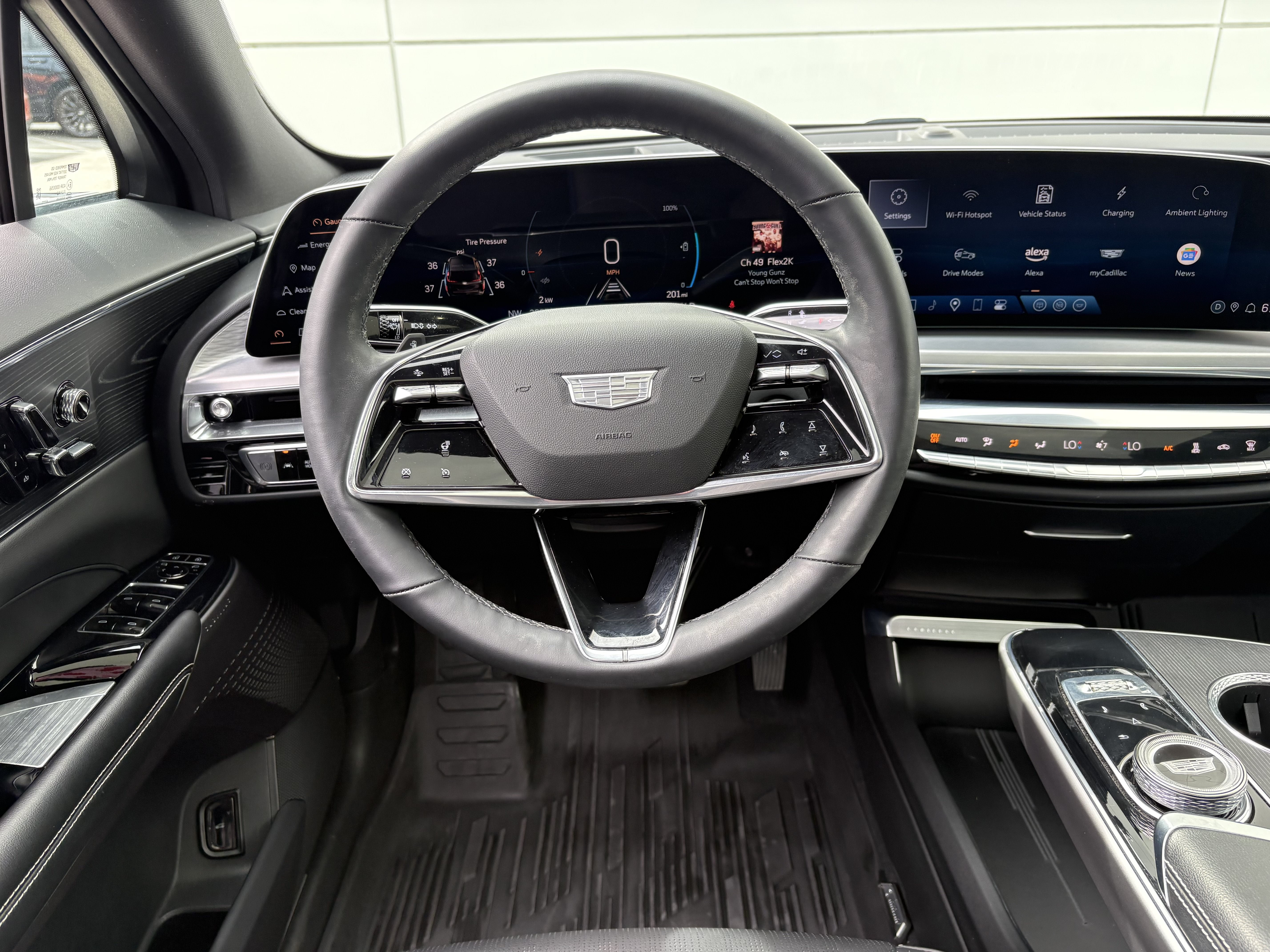 2024 Cadillac LYRIQ Sport 1