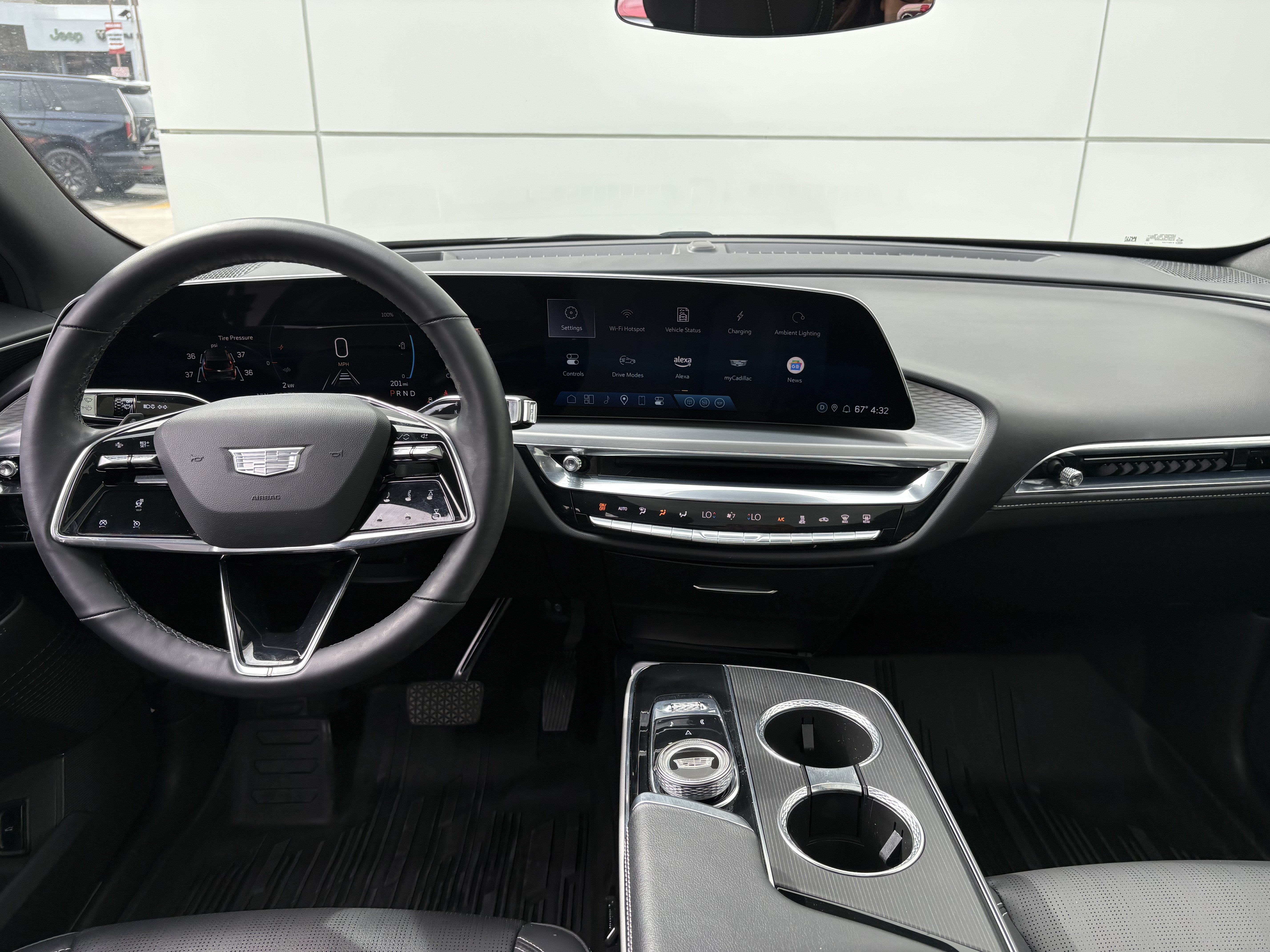 2024 Cadillac LYRIQ Sport 1