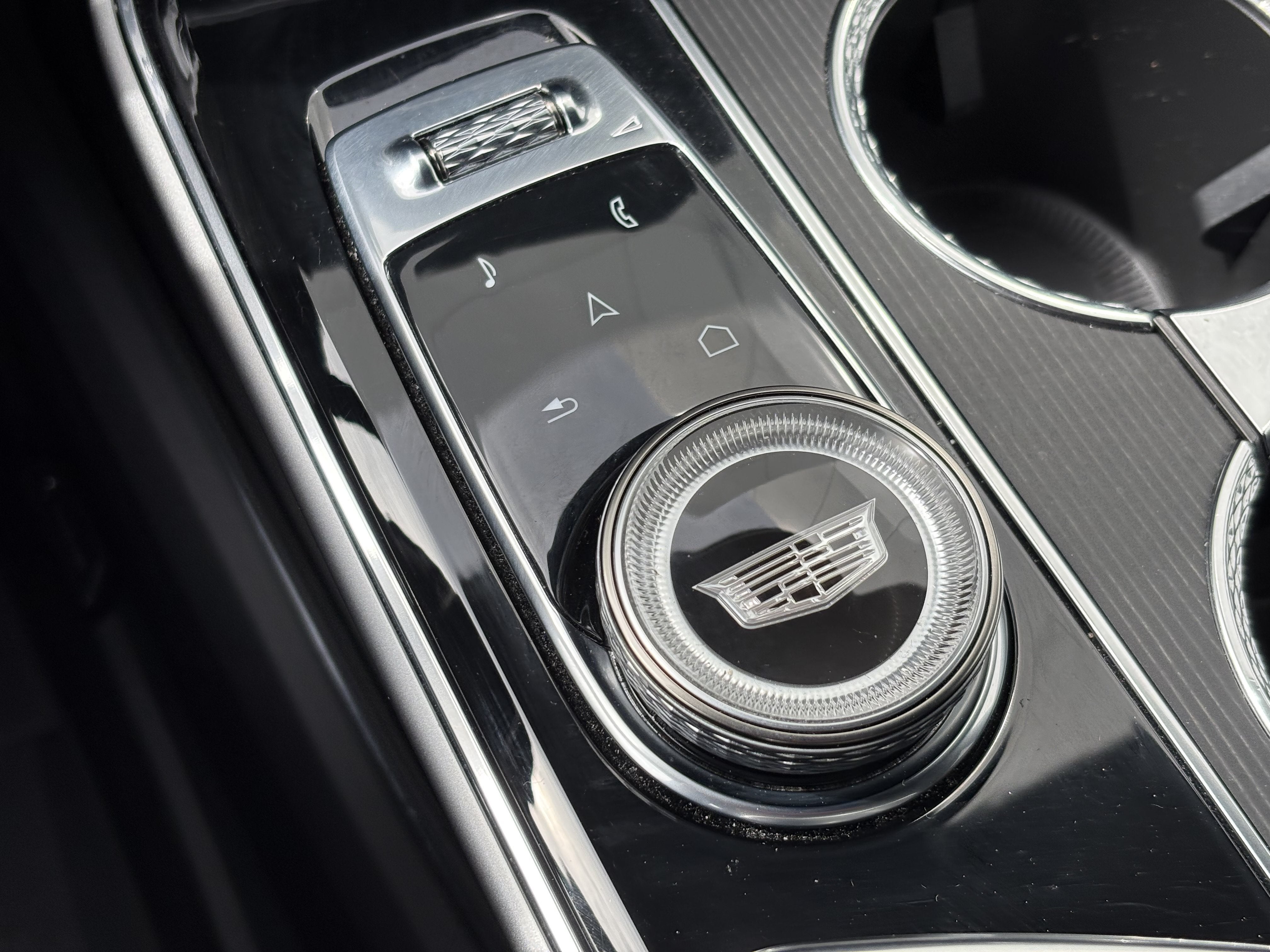 2024 Cadillac LYRIQ Sport 1