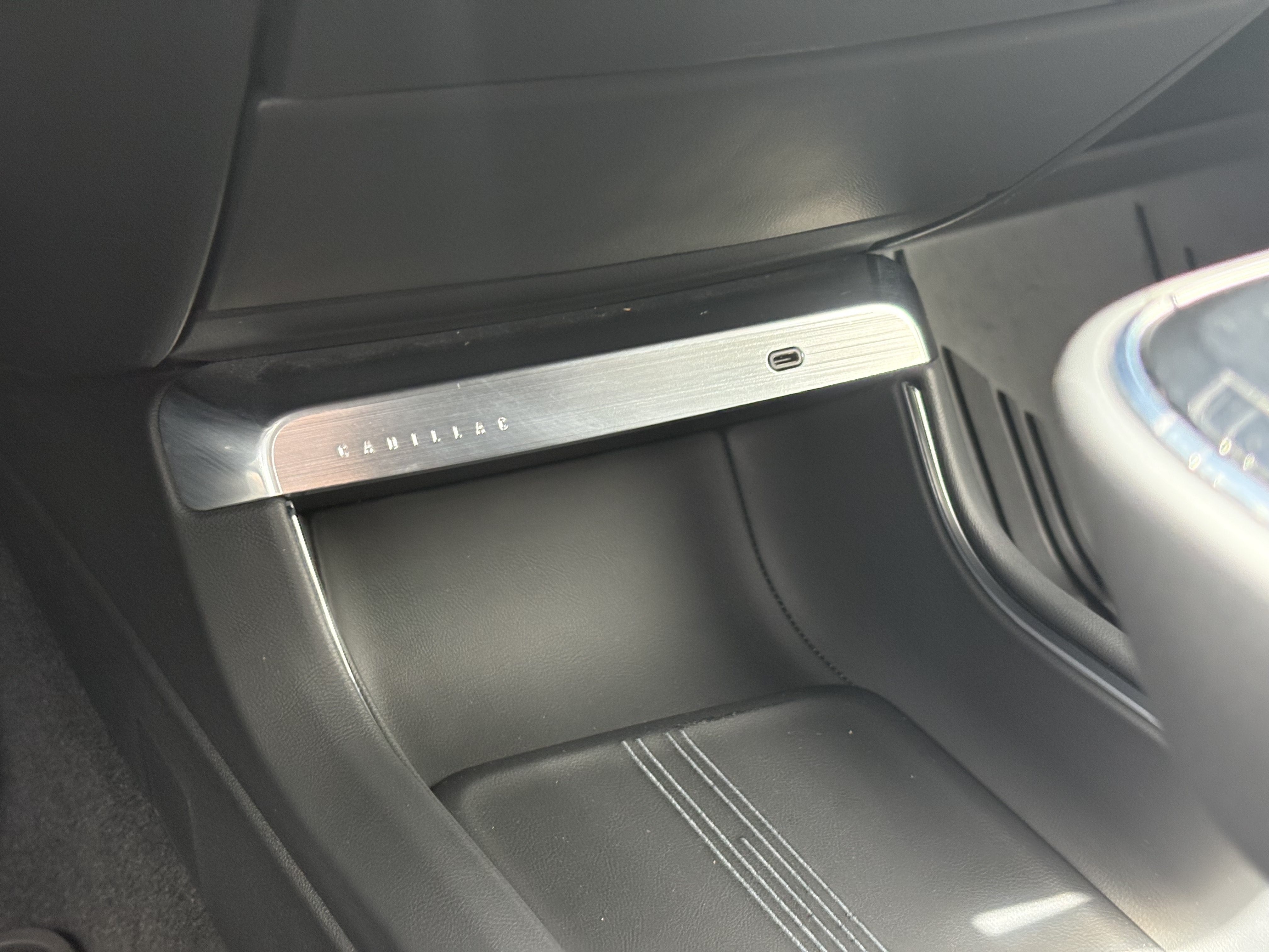 2024 Cadillac LYRIQ Sport 1