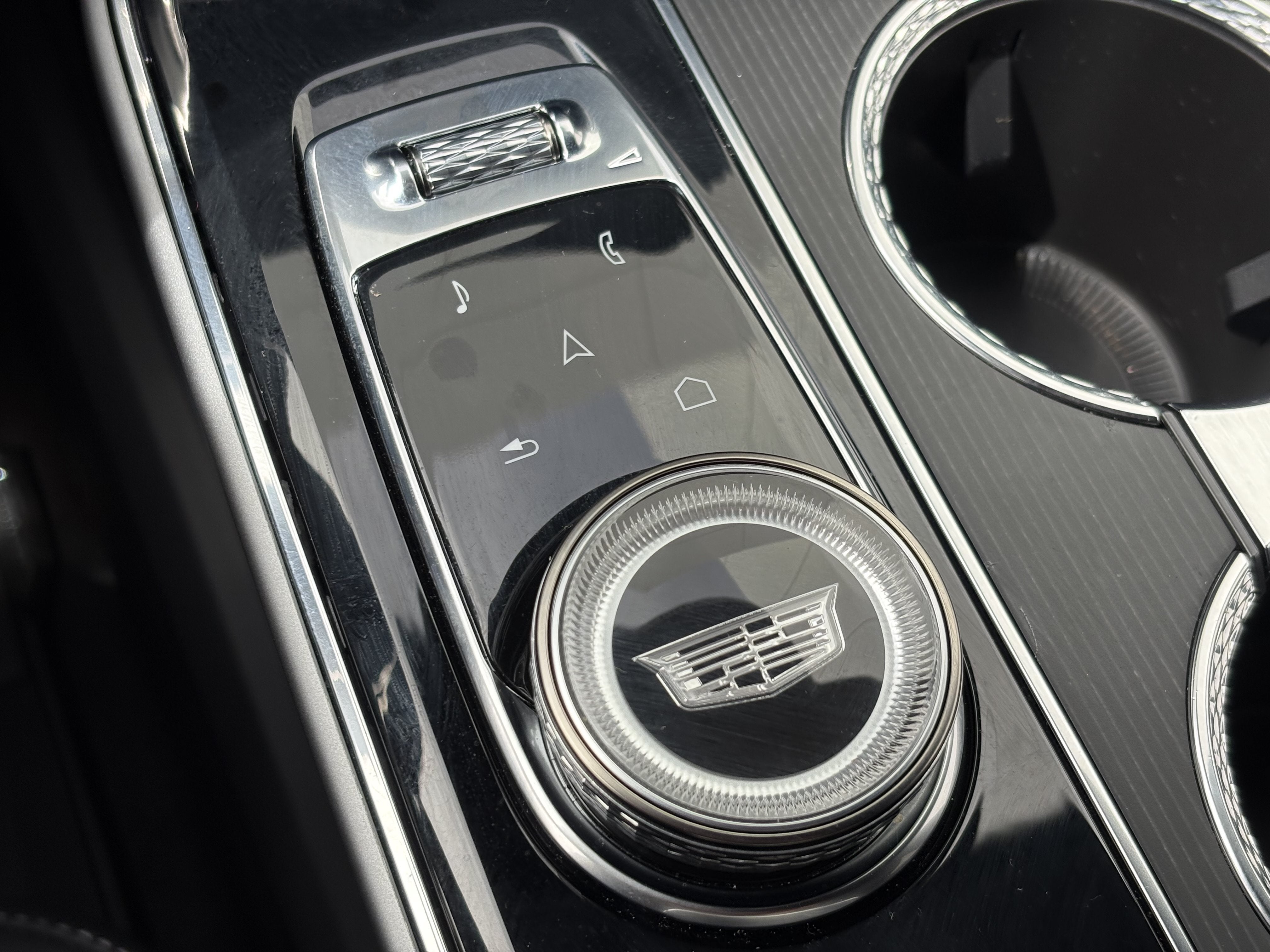 2024 Cadillac LYRIQ Sport 1