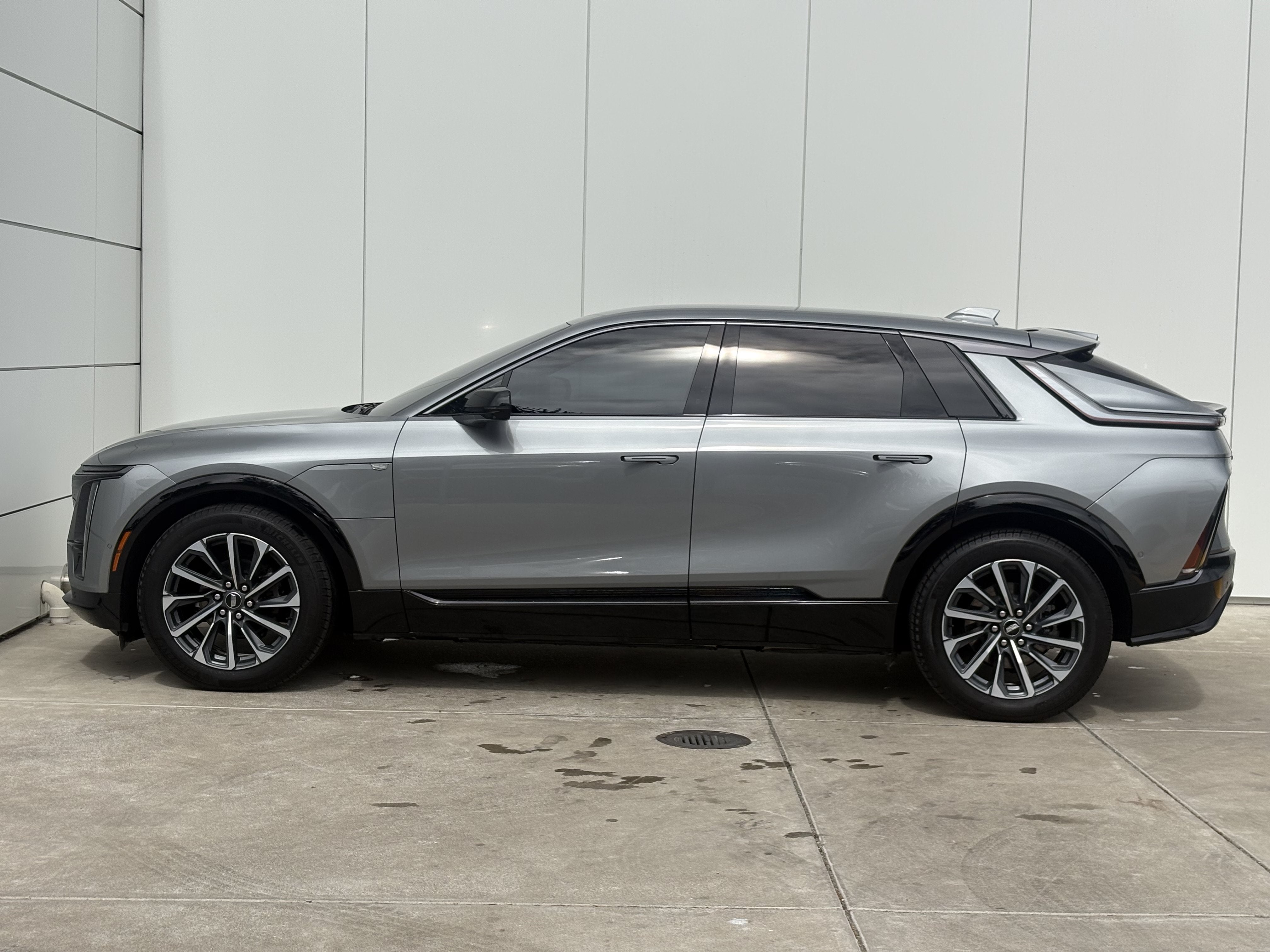 2024 Cadillac LYRIQ Sport 1