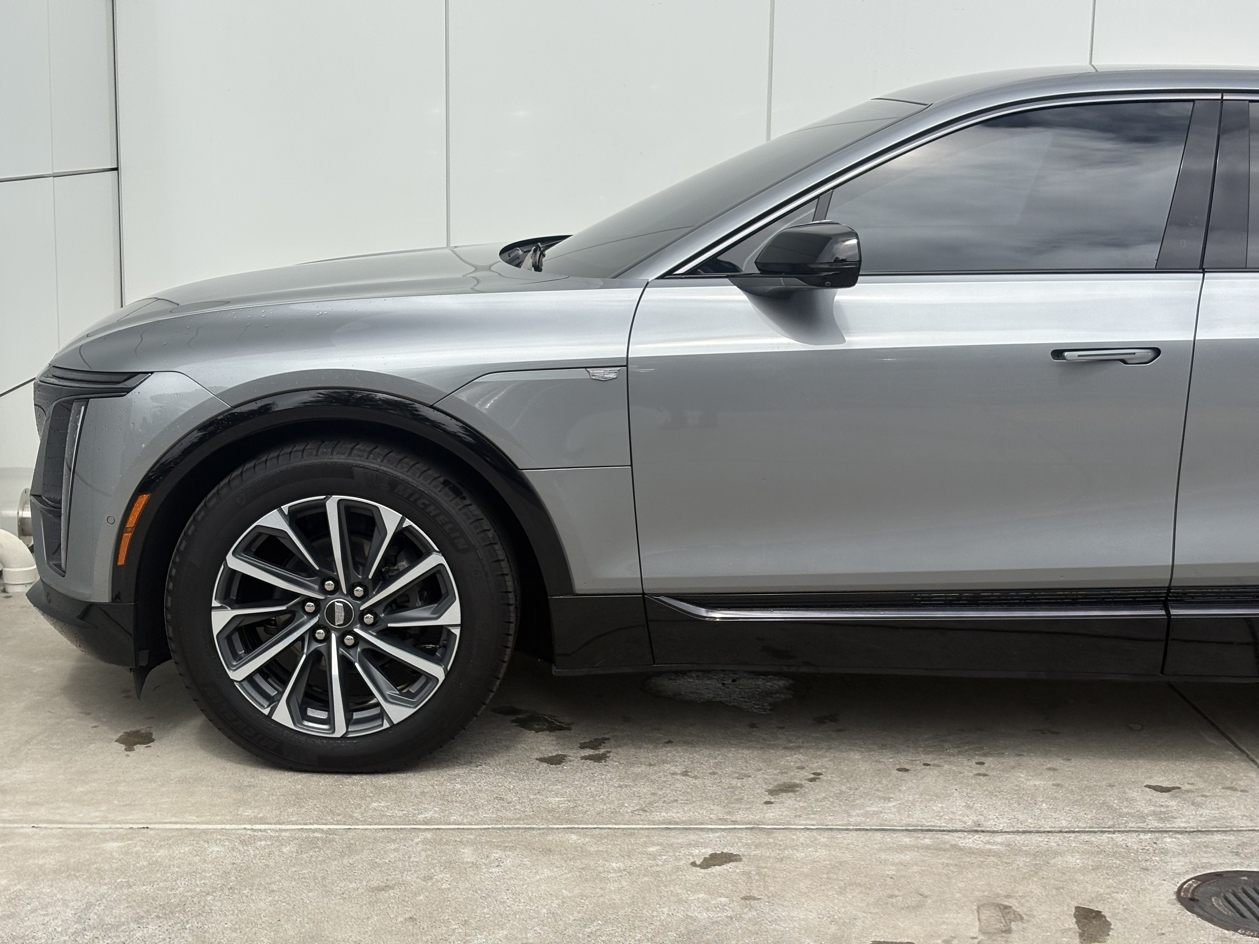 2024 Cadillac LYRIQ Sport 1