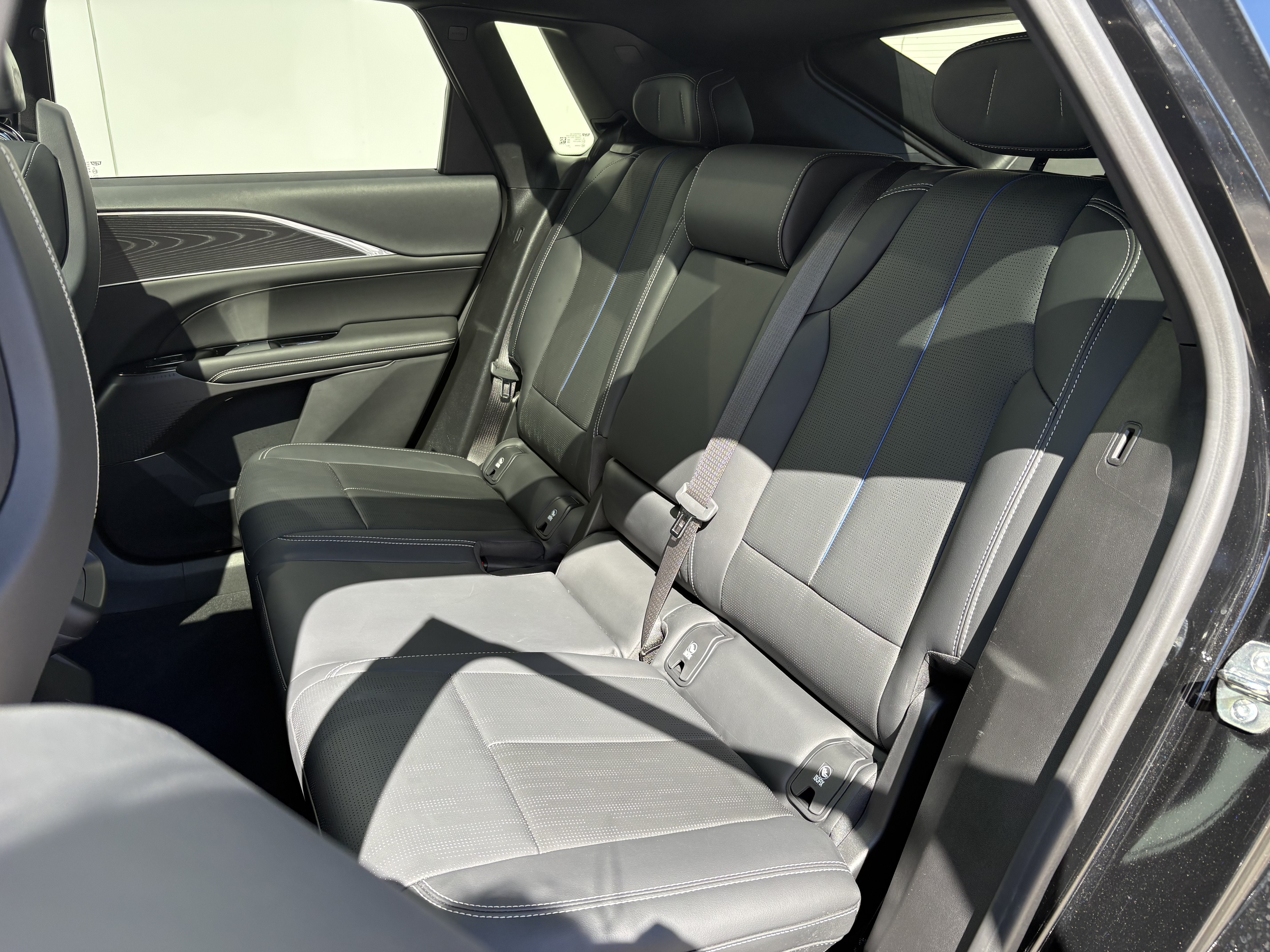 2024 Cadillac LYRIQ Sport 1