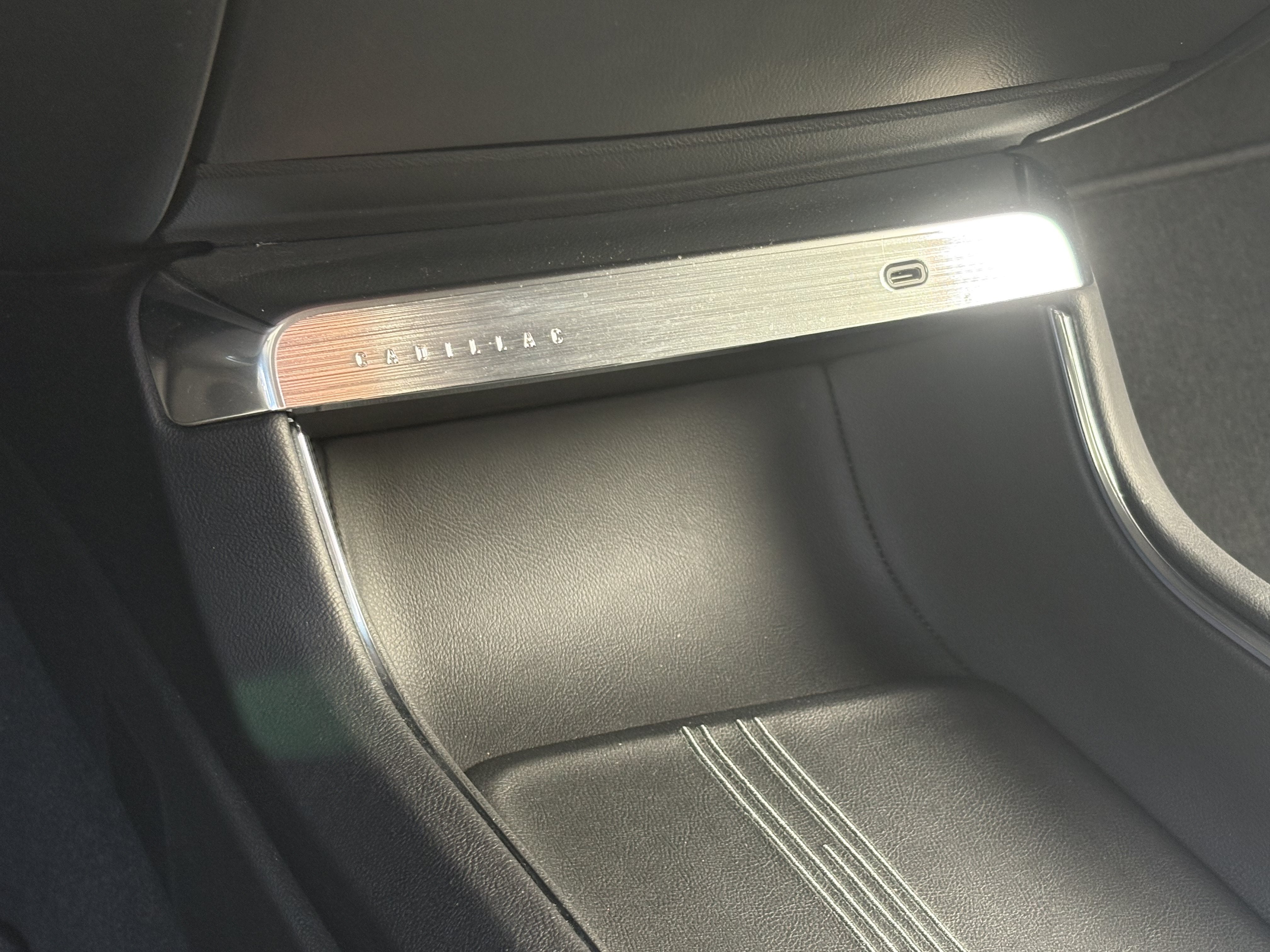 2024 Cadillac LYRIQ Sport 1