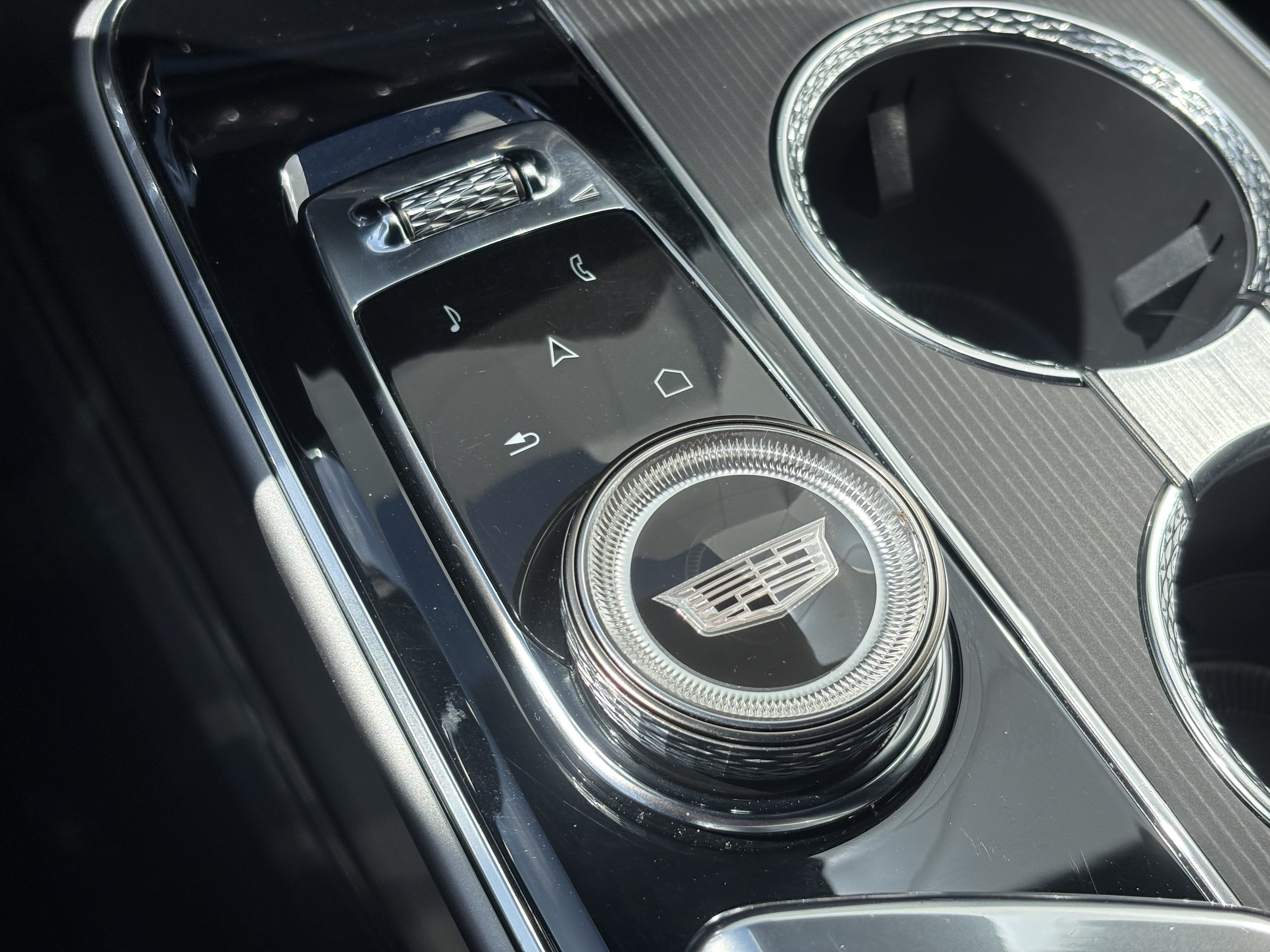 2024 Cadillac LYRIQ Sport 1