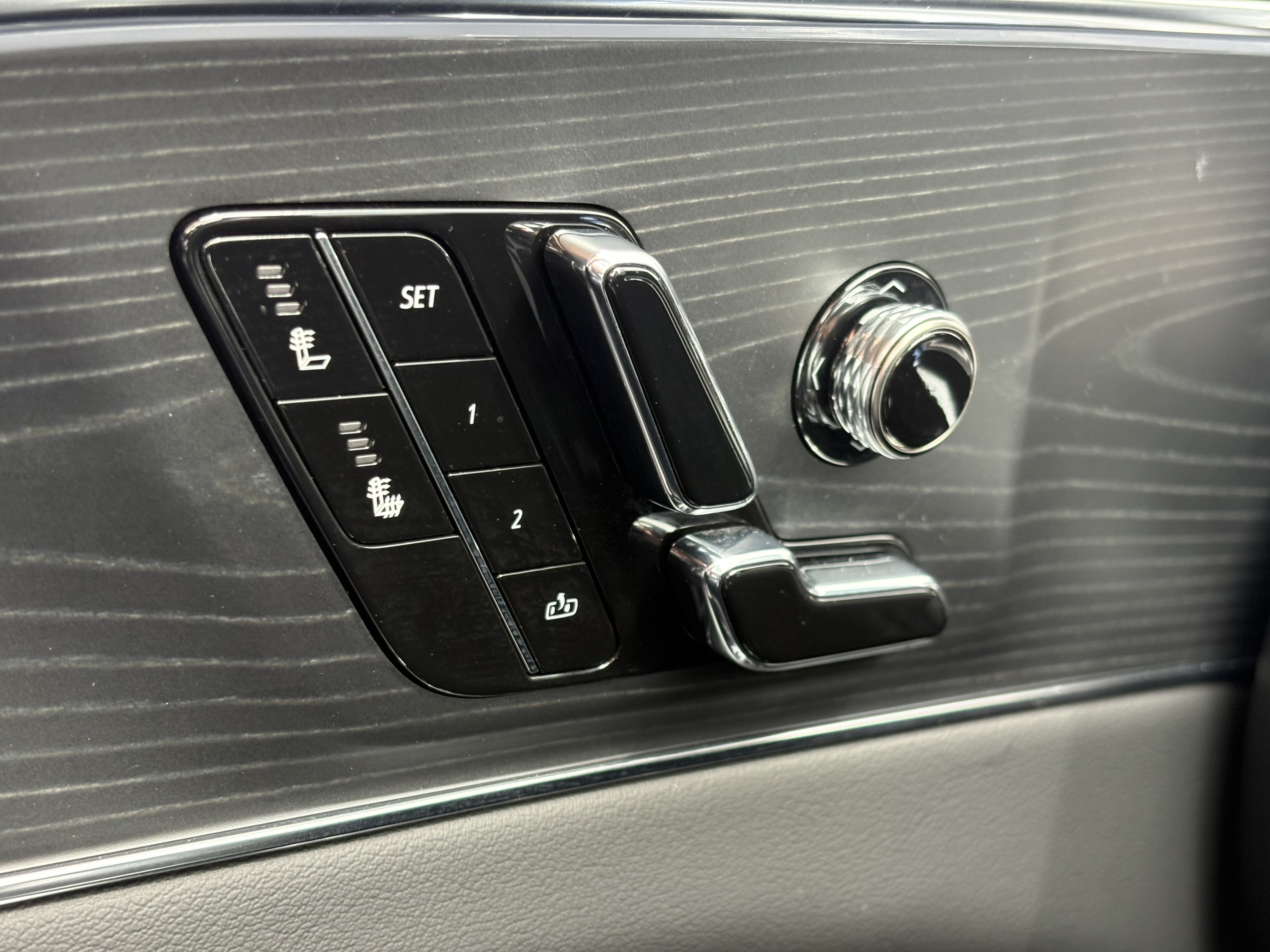 2024 Cadillac LYRIQ Sport 1