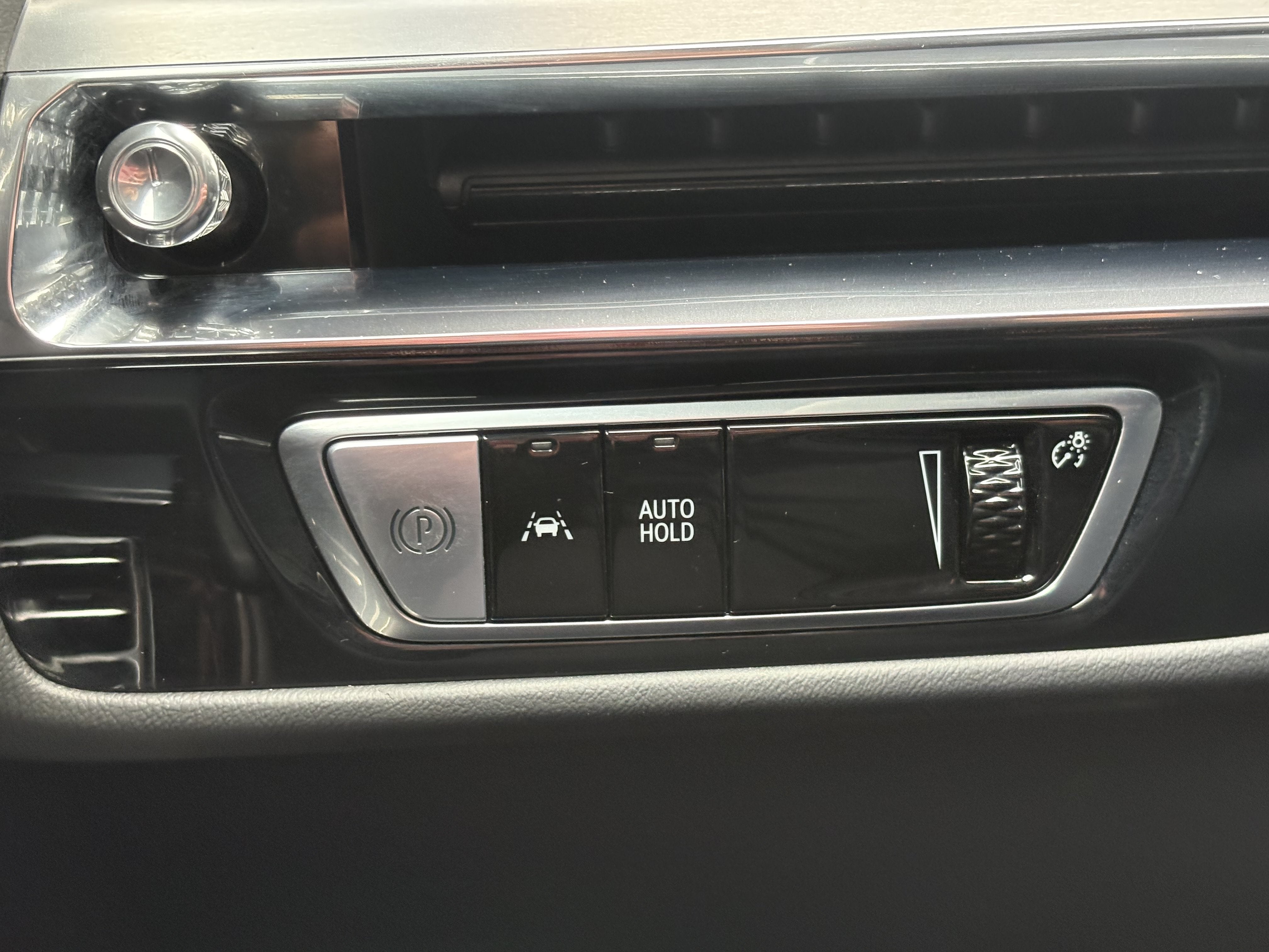 2024 Cadillac LYRIQ Sport 1
