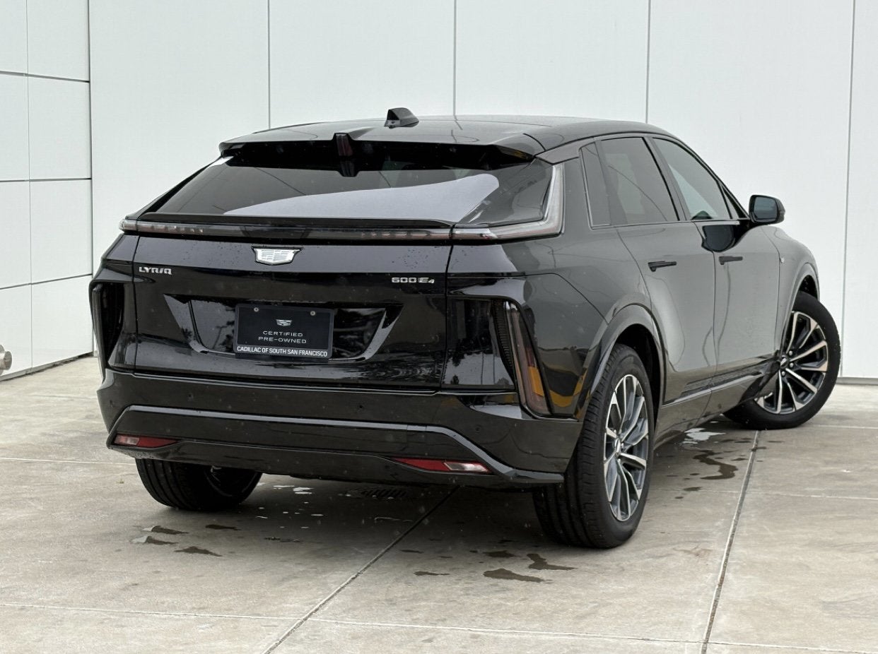 2024 Cadillac LYRIQ Sport 1