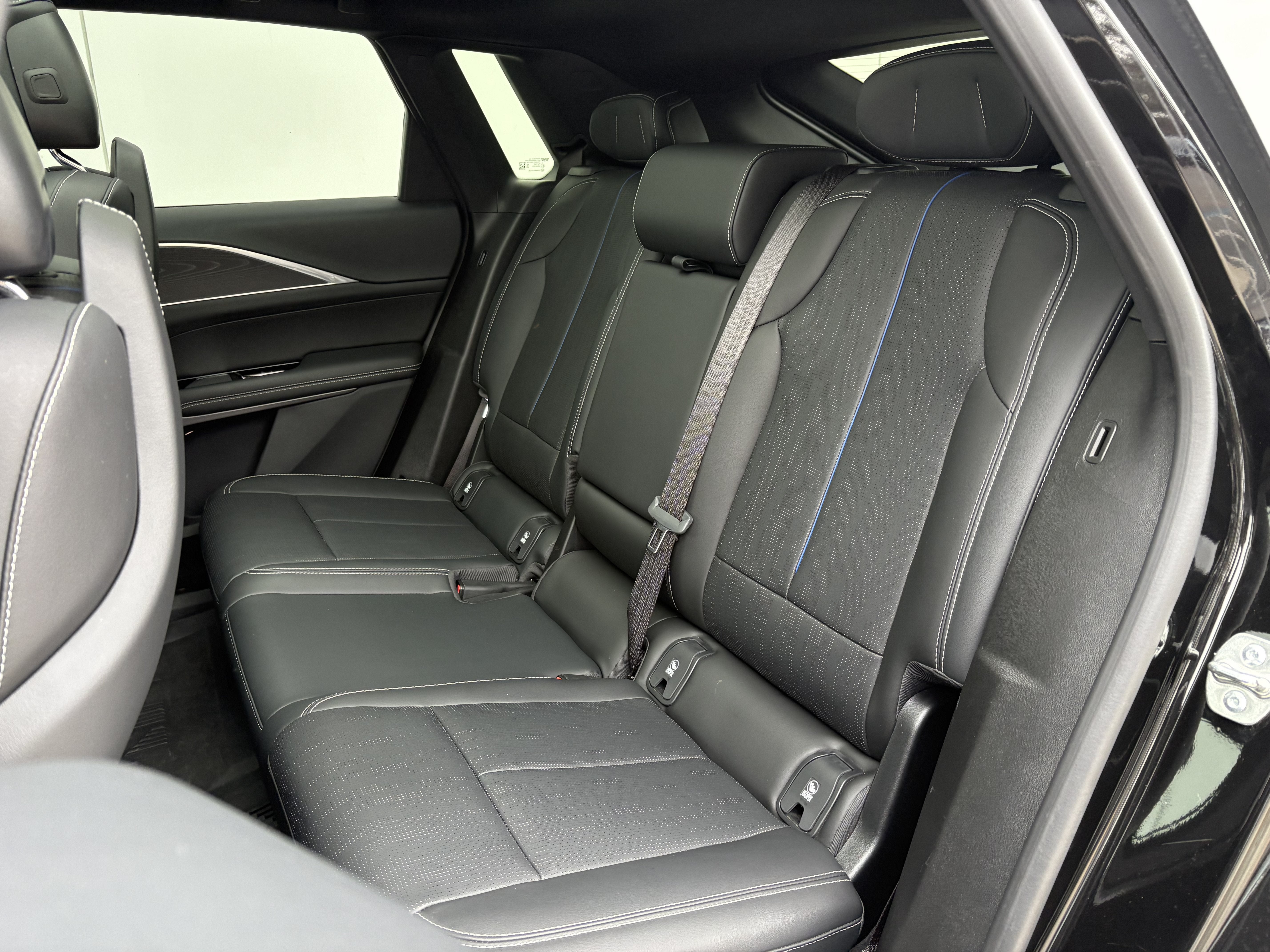 2024 Cadillac LYRIQ Sport 1