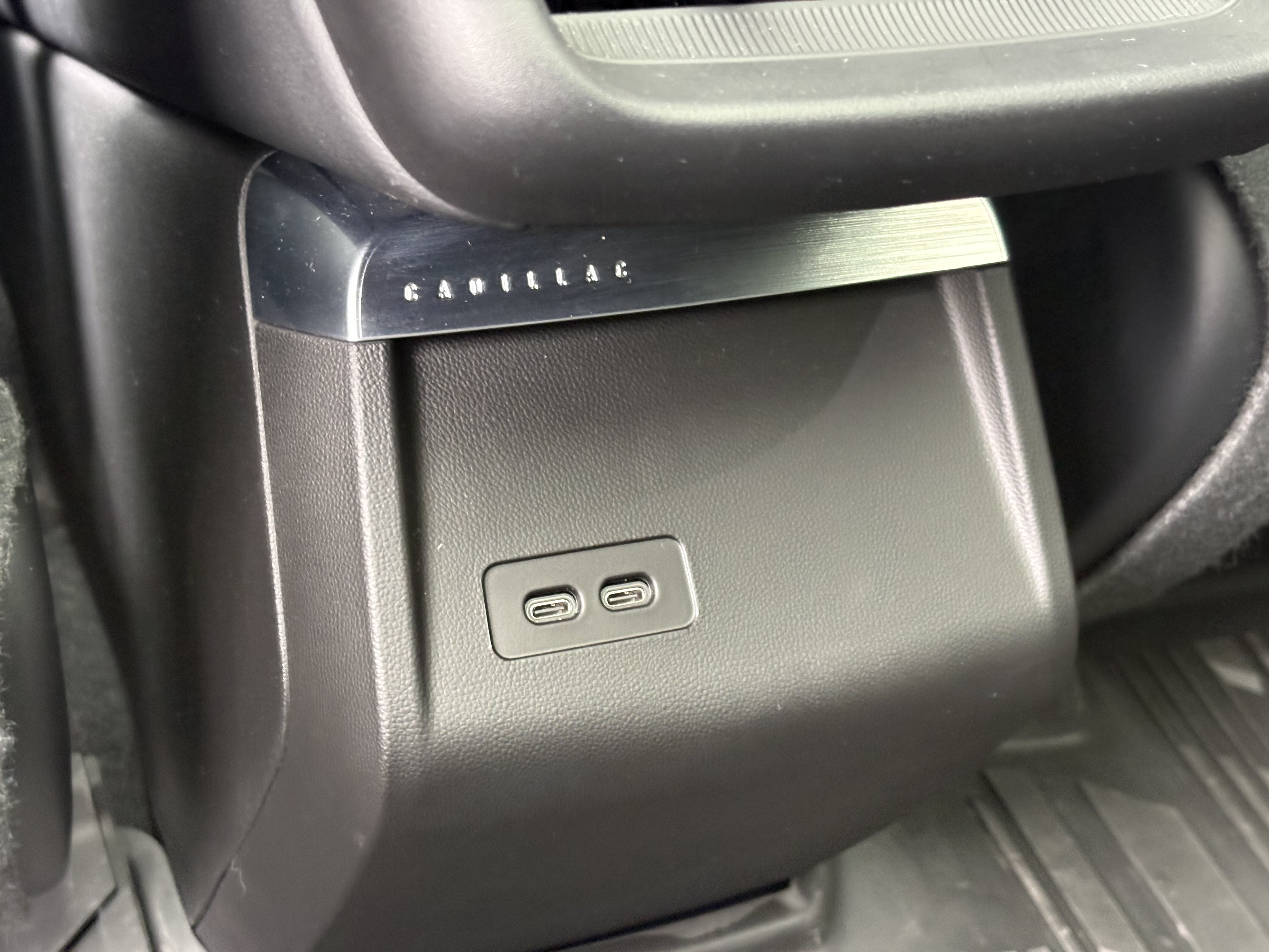 2024 Cadillac LYRIQ Sport 1