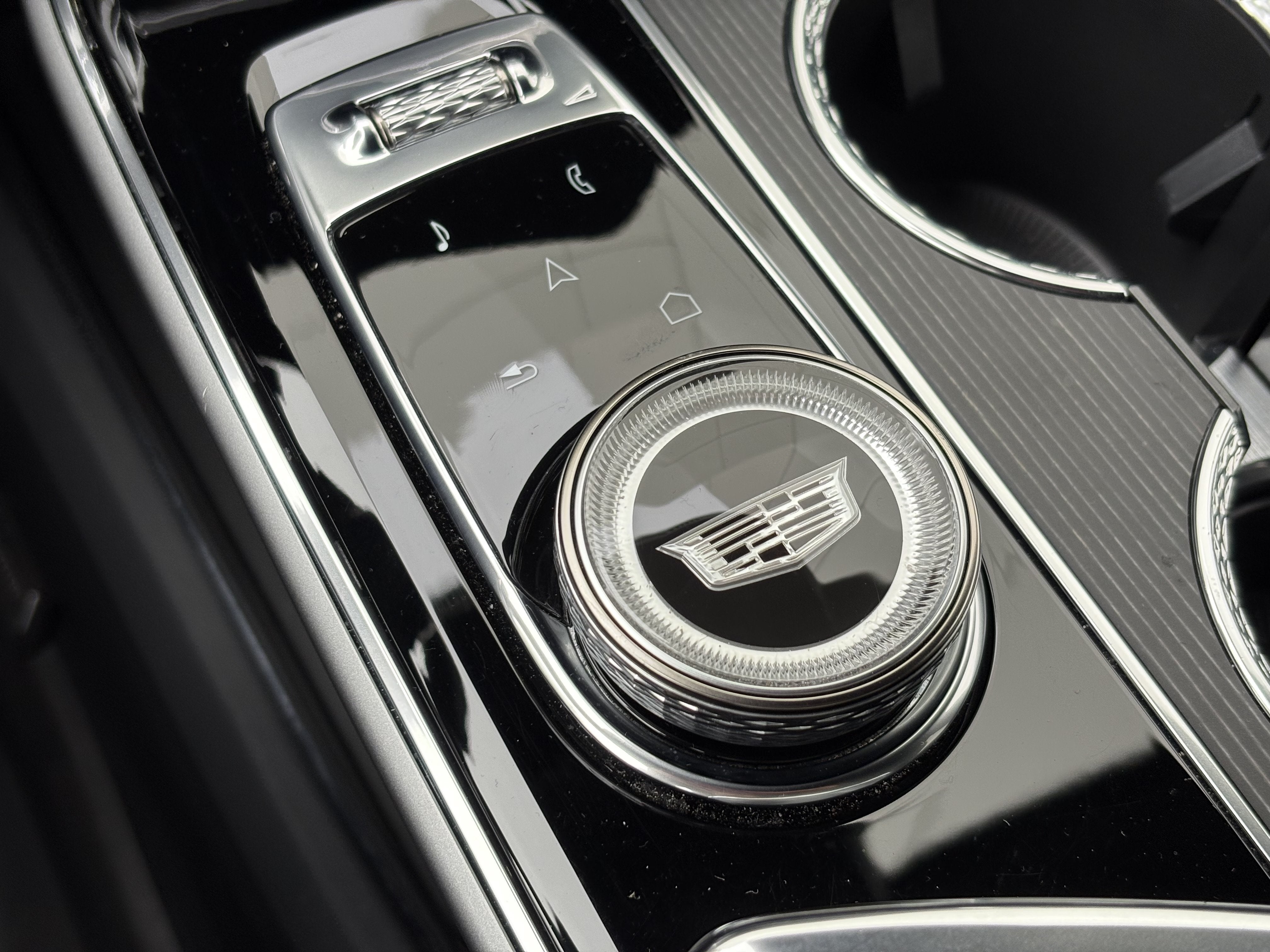 2024 Cadillac LYRIQ Sport 1