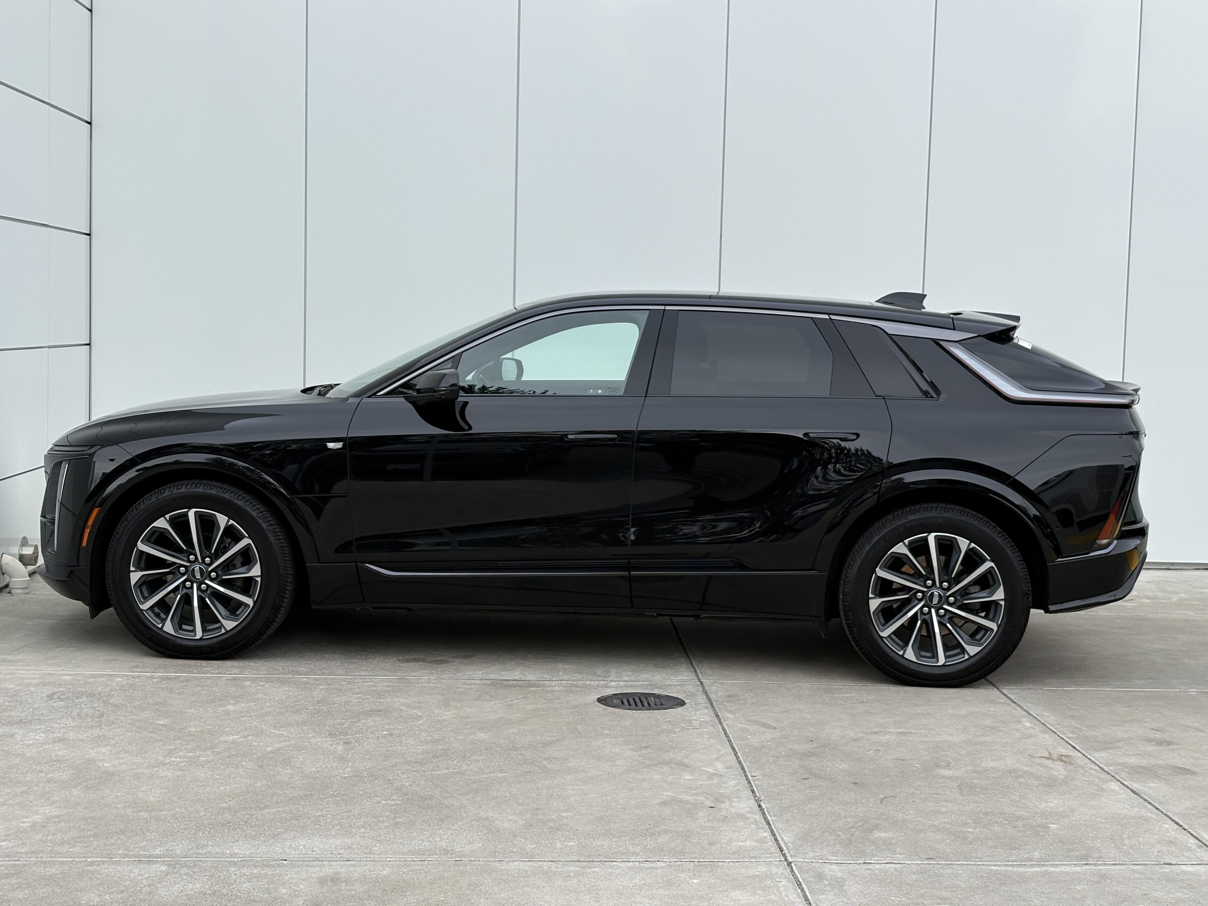 2024 Cadillac LYRIQ Sport 1