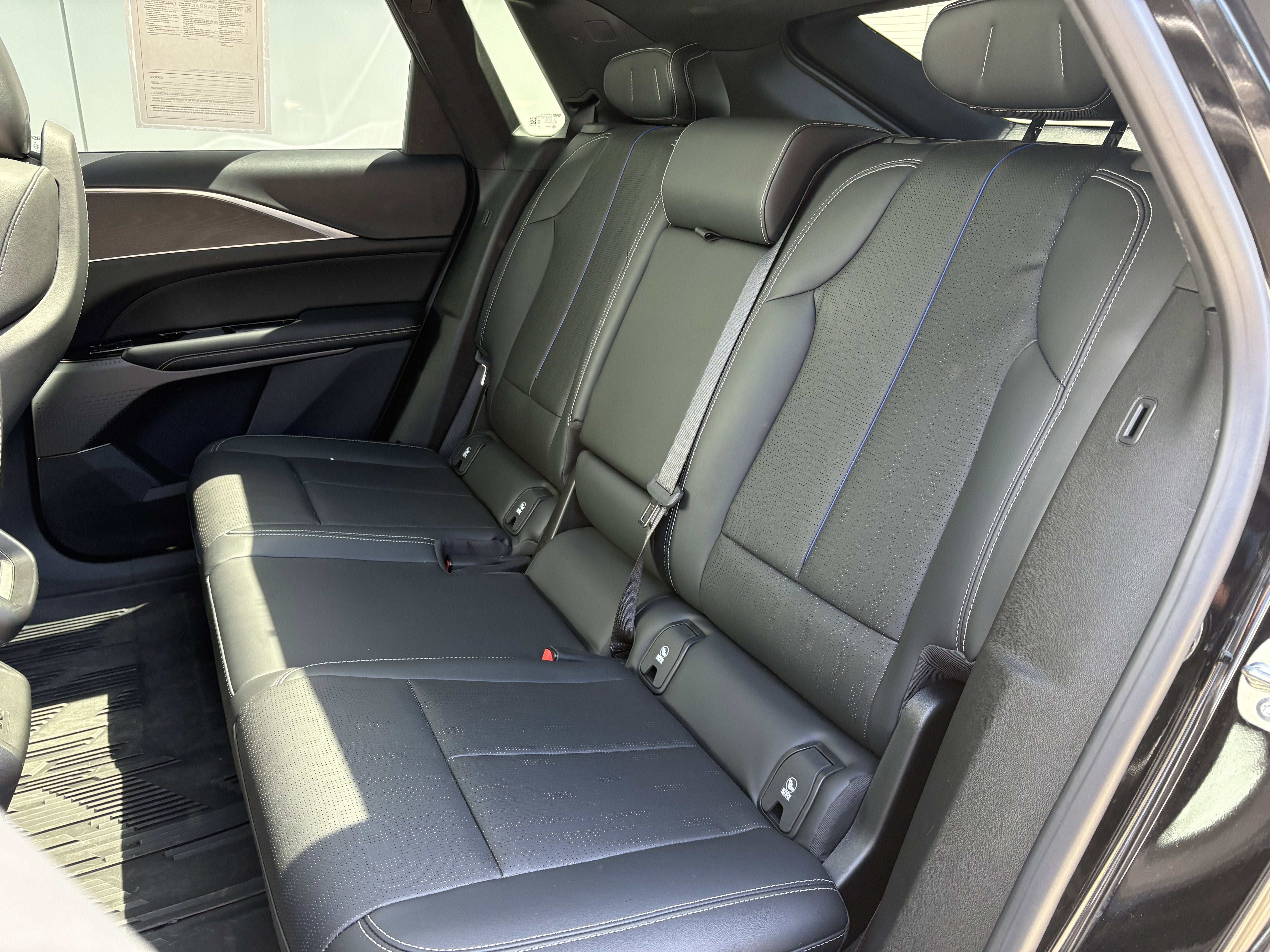 2024 Cadillac LYRIQ Sport 1