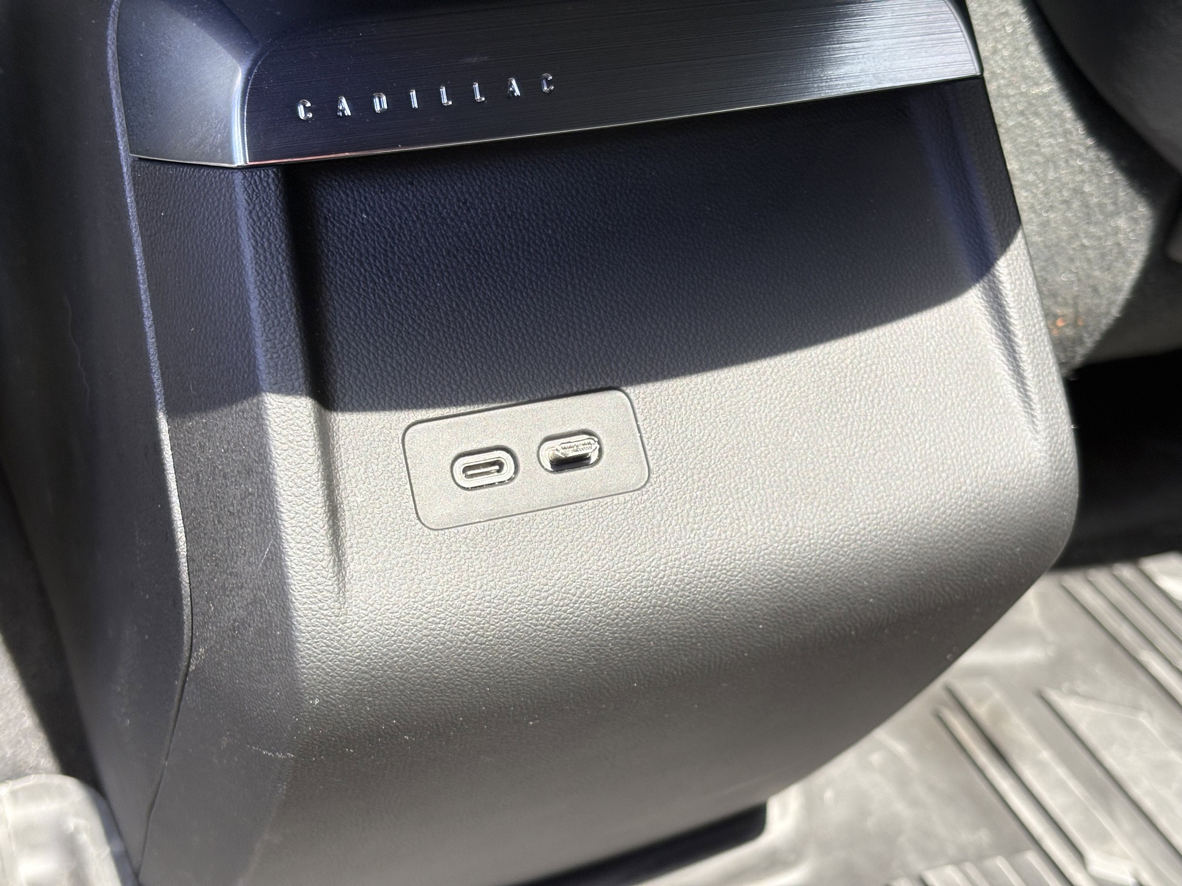 2024 Cadillac LYRIQ Sport 1