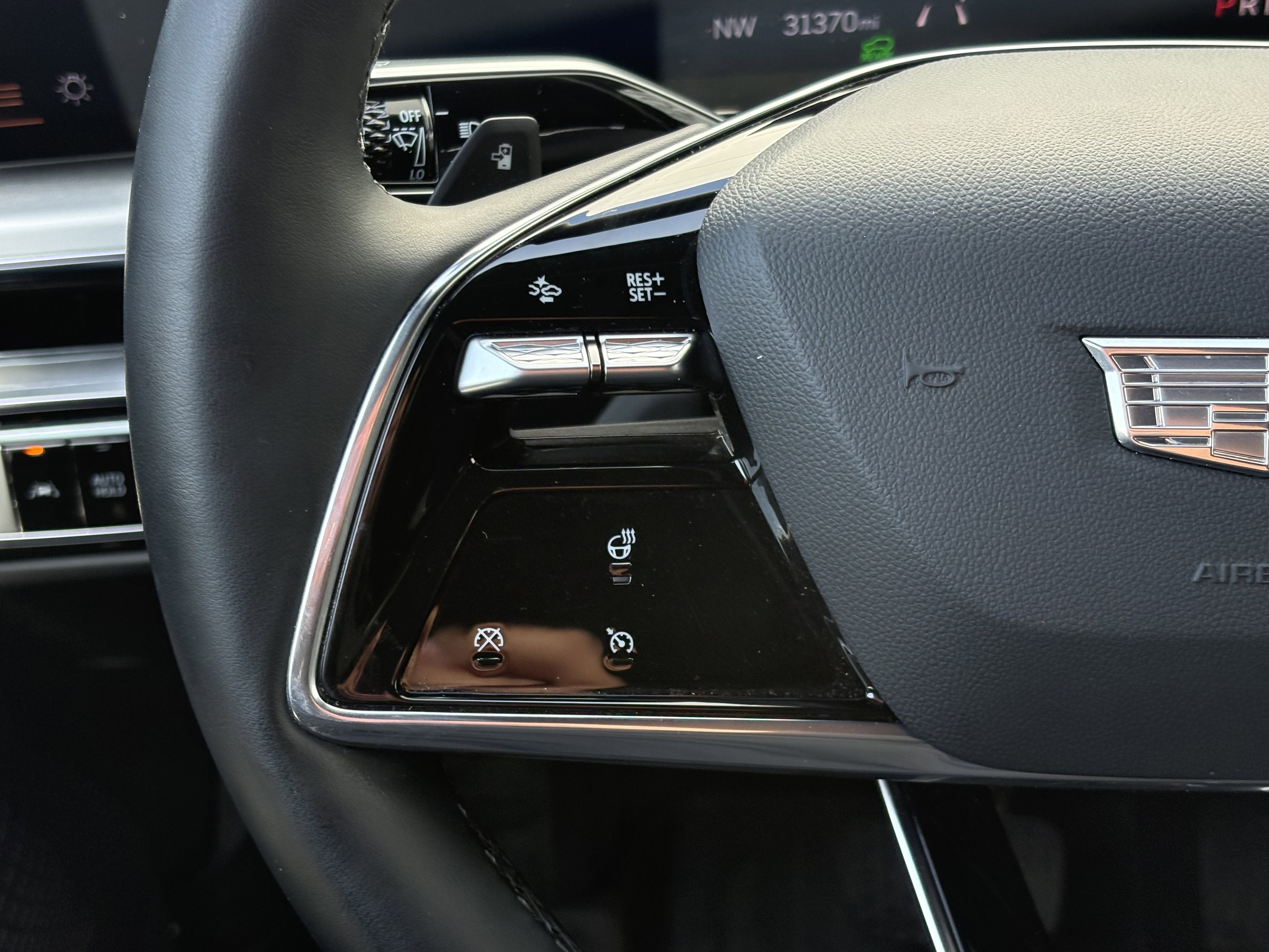 2024 Cadillac LYRIQ Sport 1