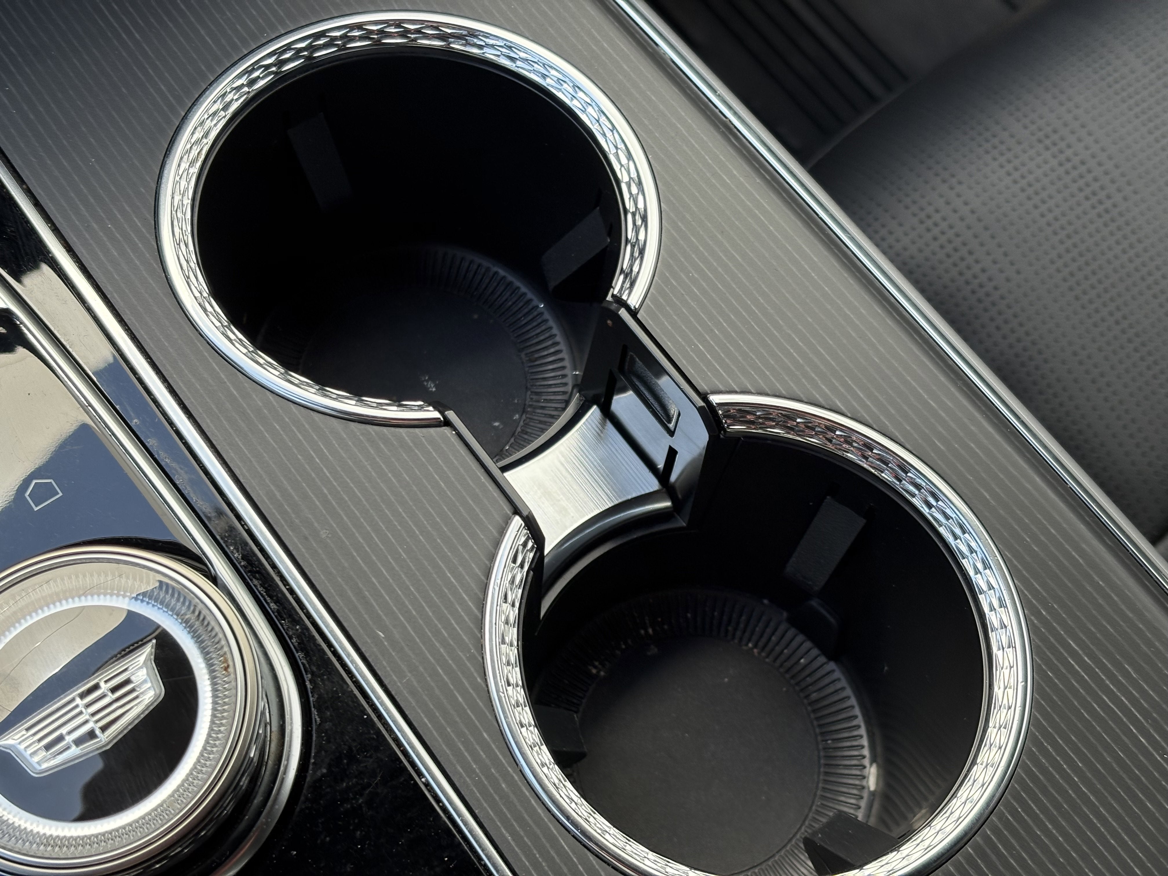 2024 Cadillac LYRIQ Sport 1