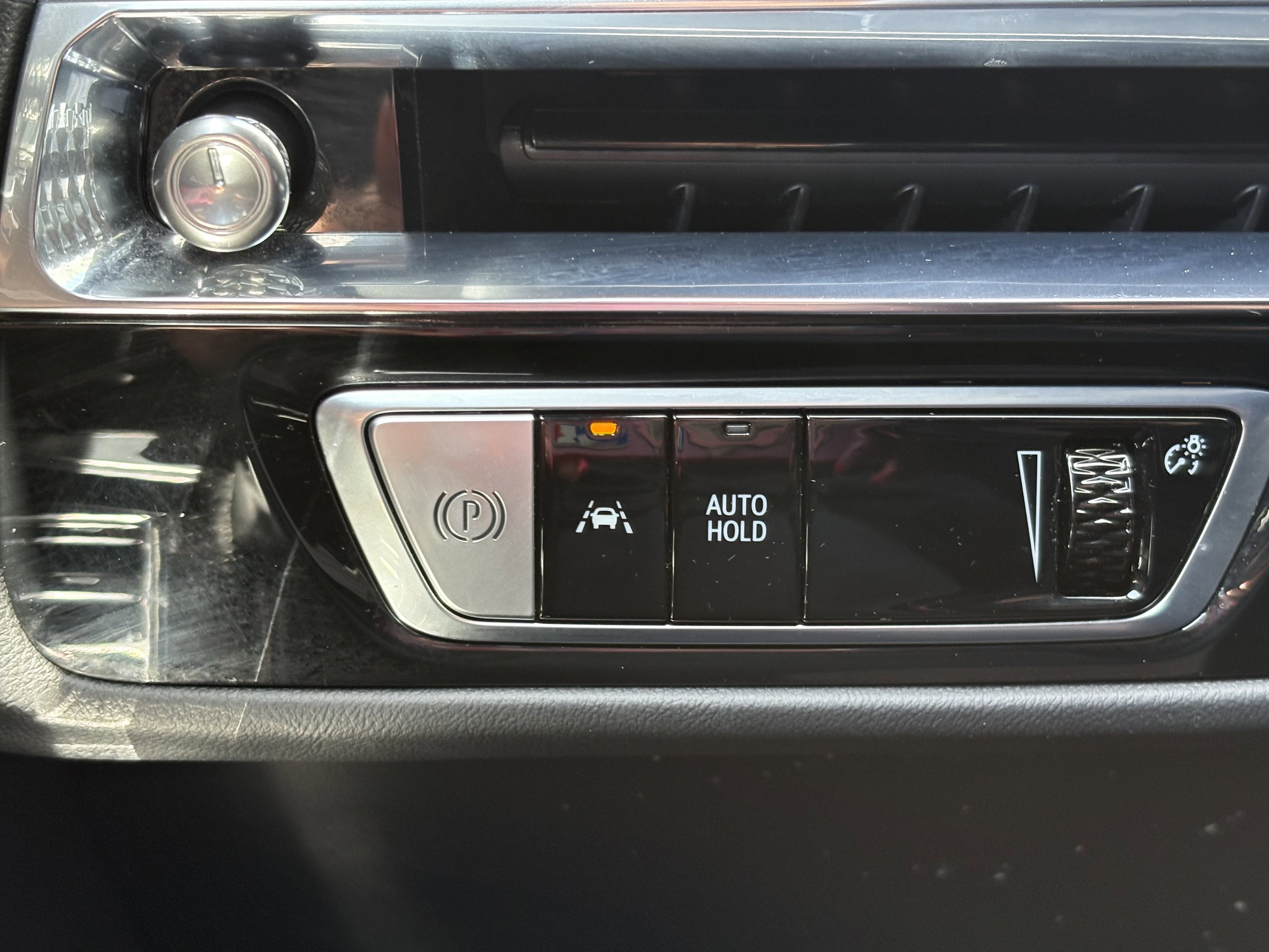 2024 Cadillac LYRIQ Sport 1