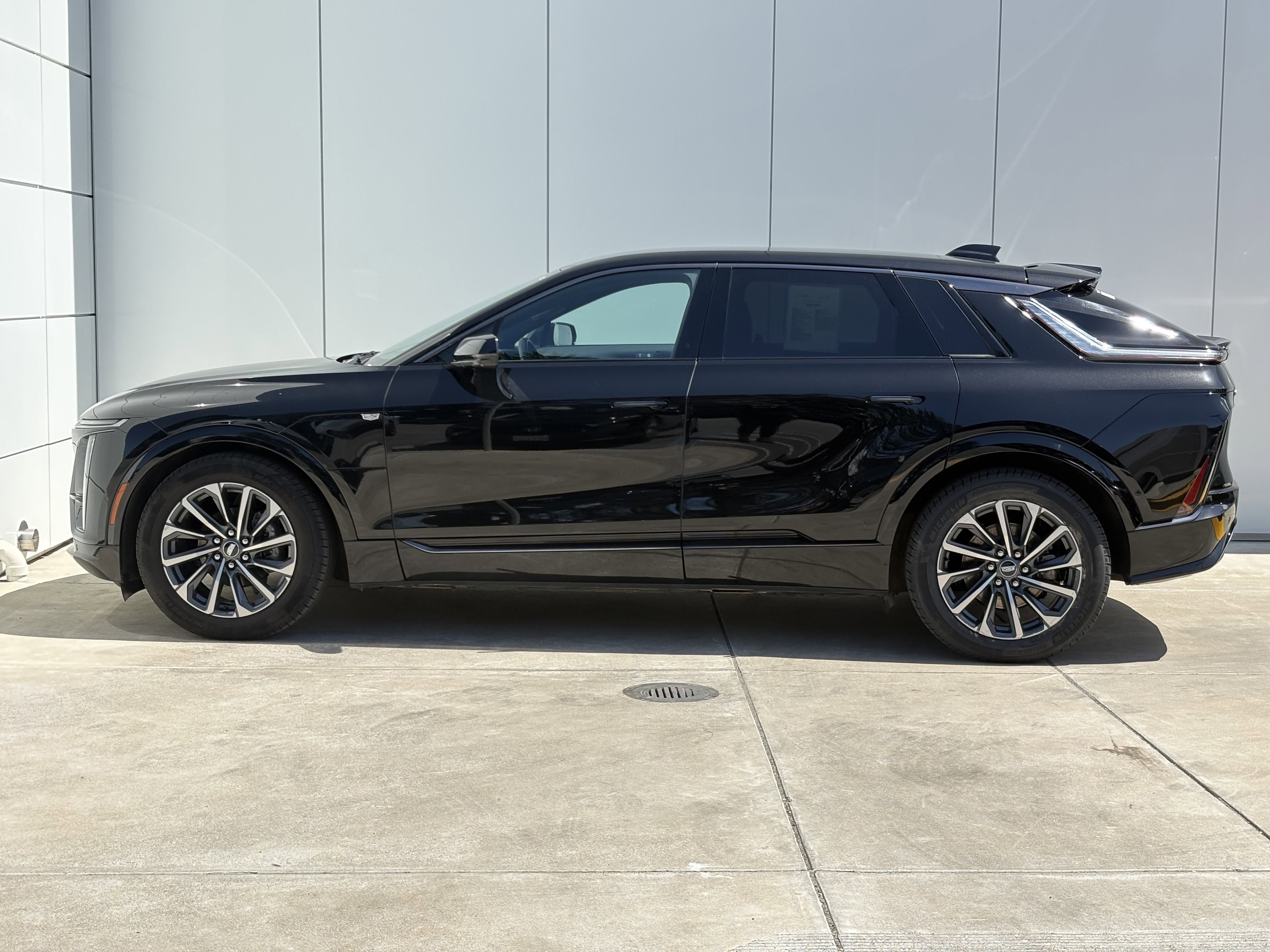2024 Cadillac LYRIQ Sport 1