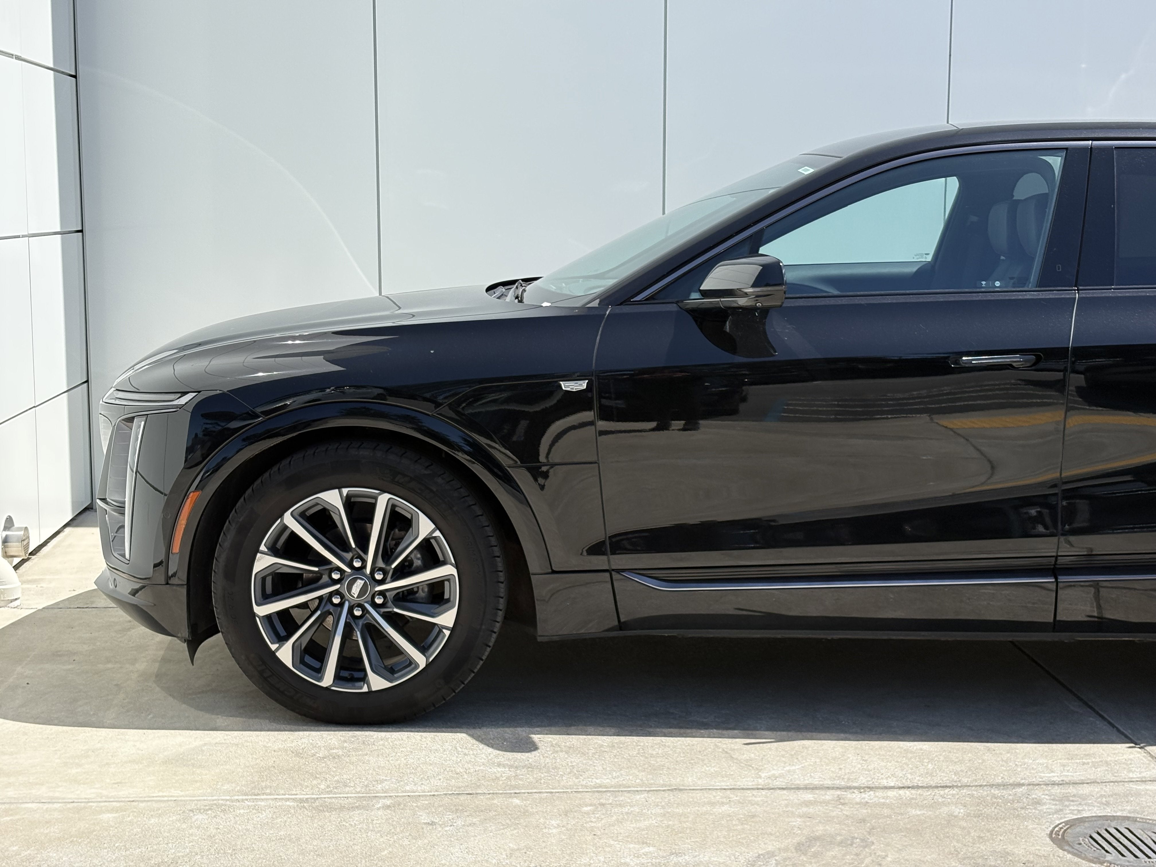 2024 Cadillac LYRIQ Sport 1