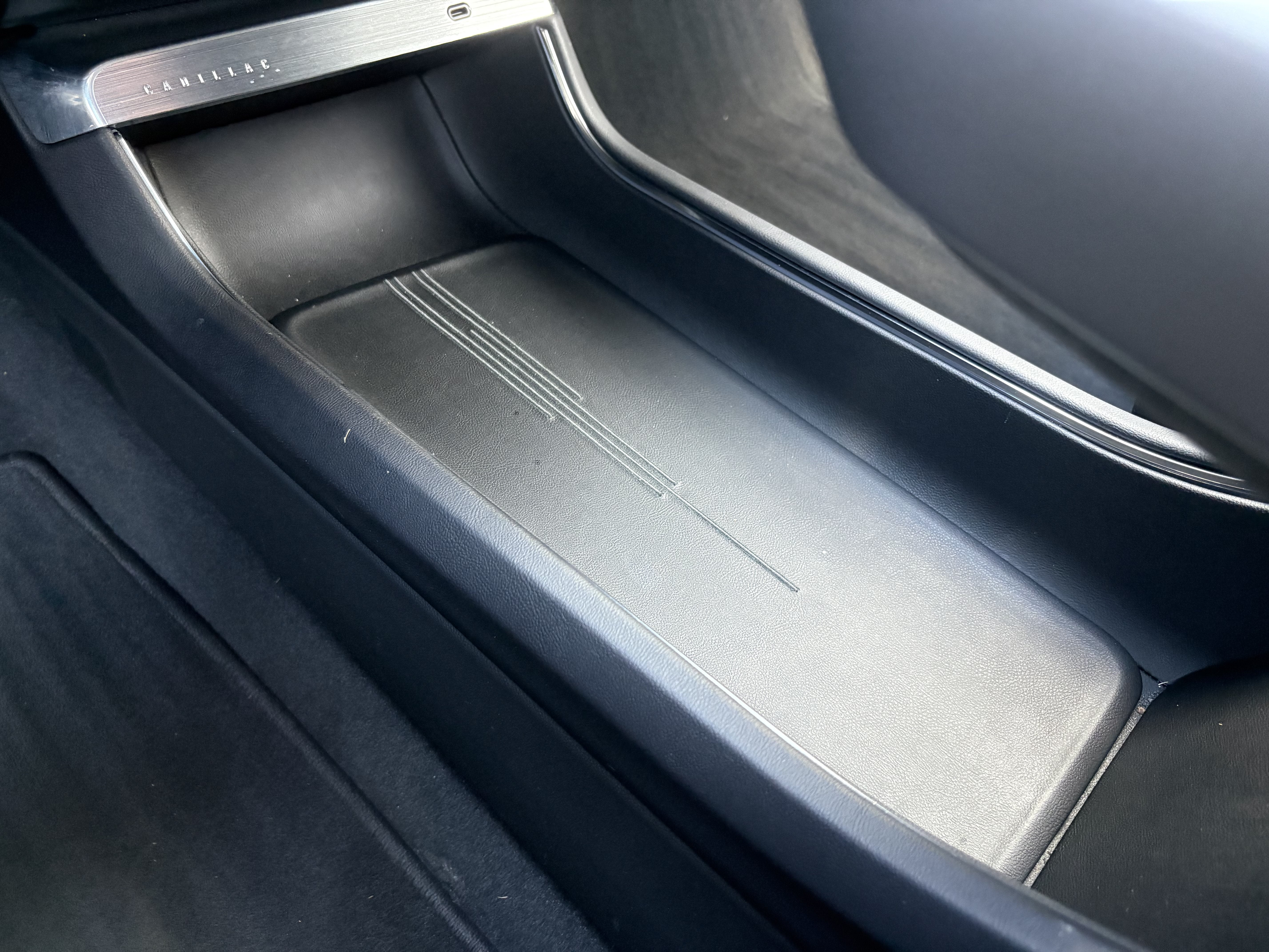 2024 Cadillac LYRIQ Sport 1