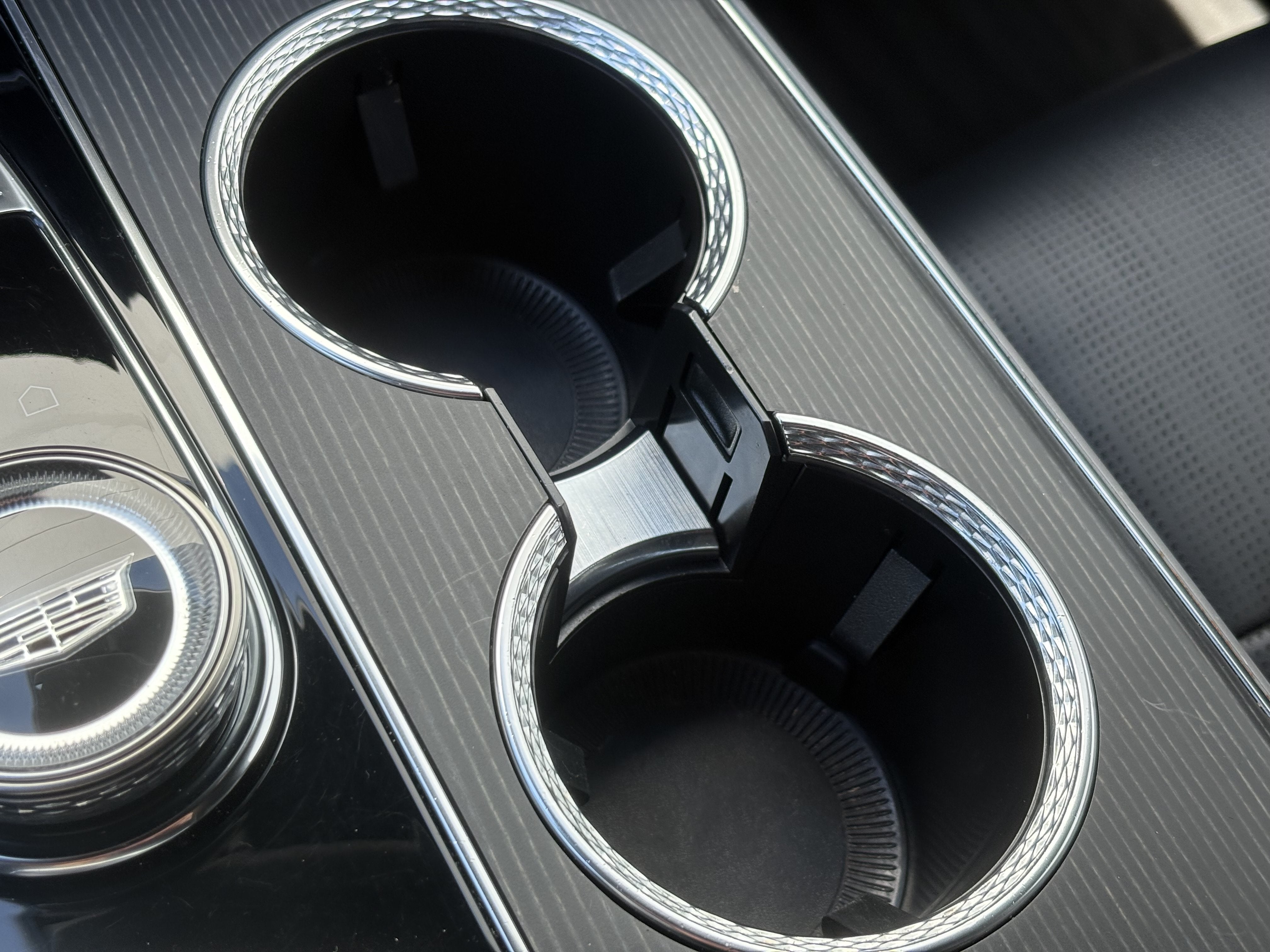 2024 Cadillac LYRIQ Sport 1