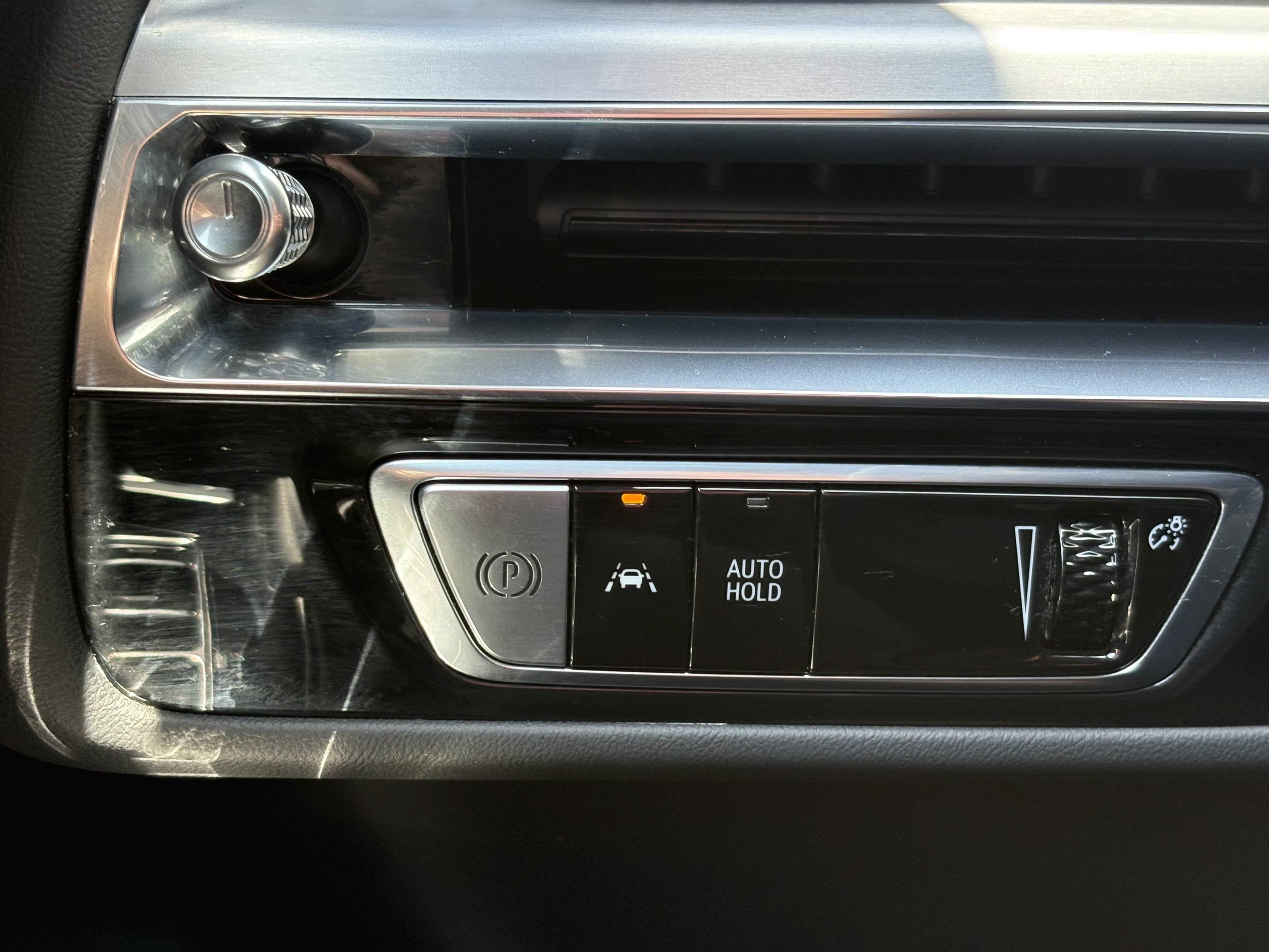 2024 Cadillac LYRIQ Sport 1