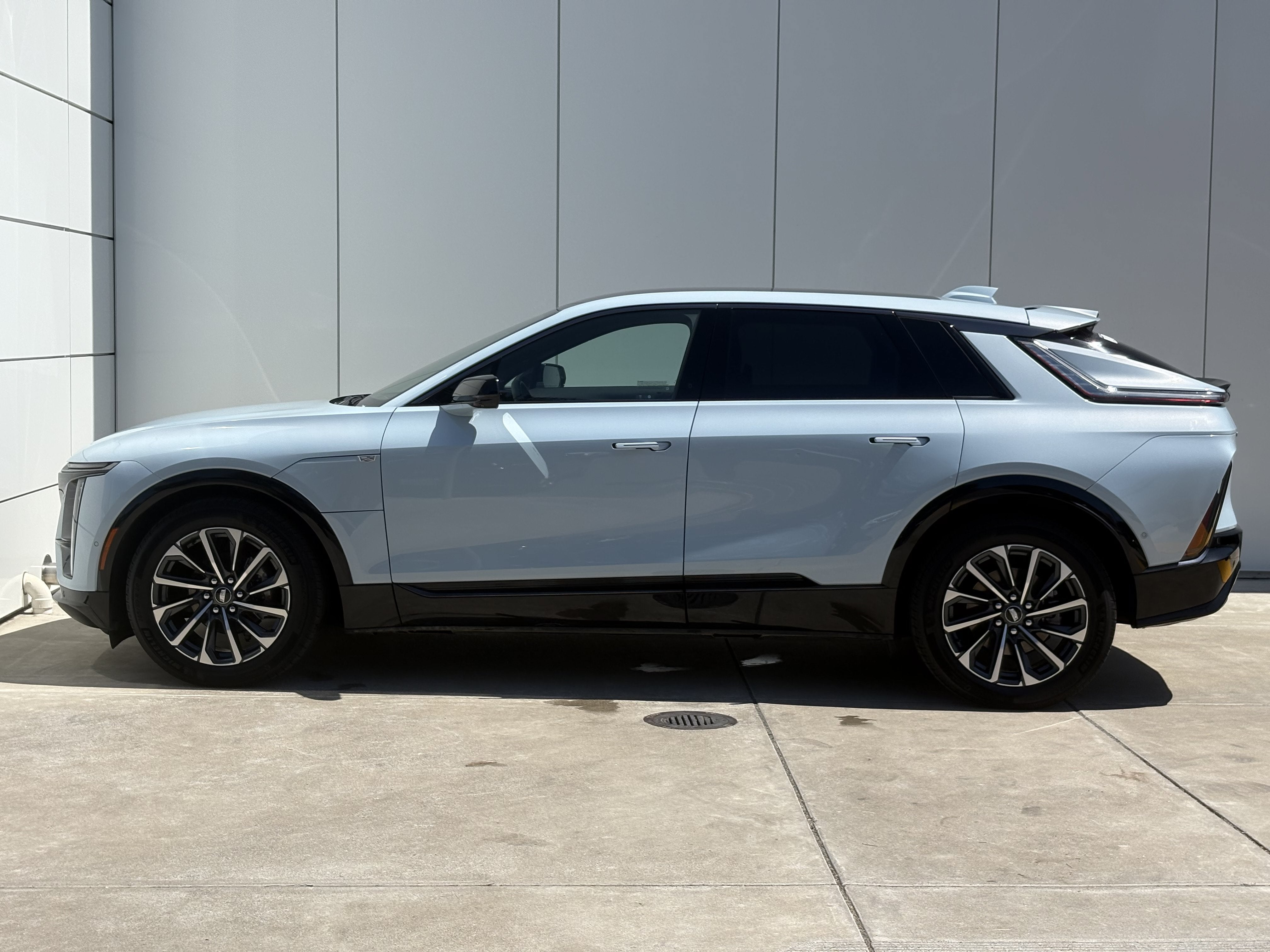 2024 Cadillac LYRIQ Sport 1