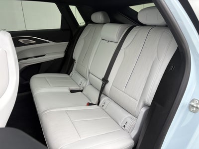2024 Cadillac LYRIQ Sport 2