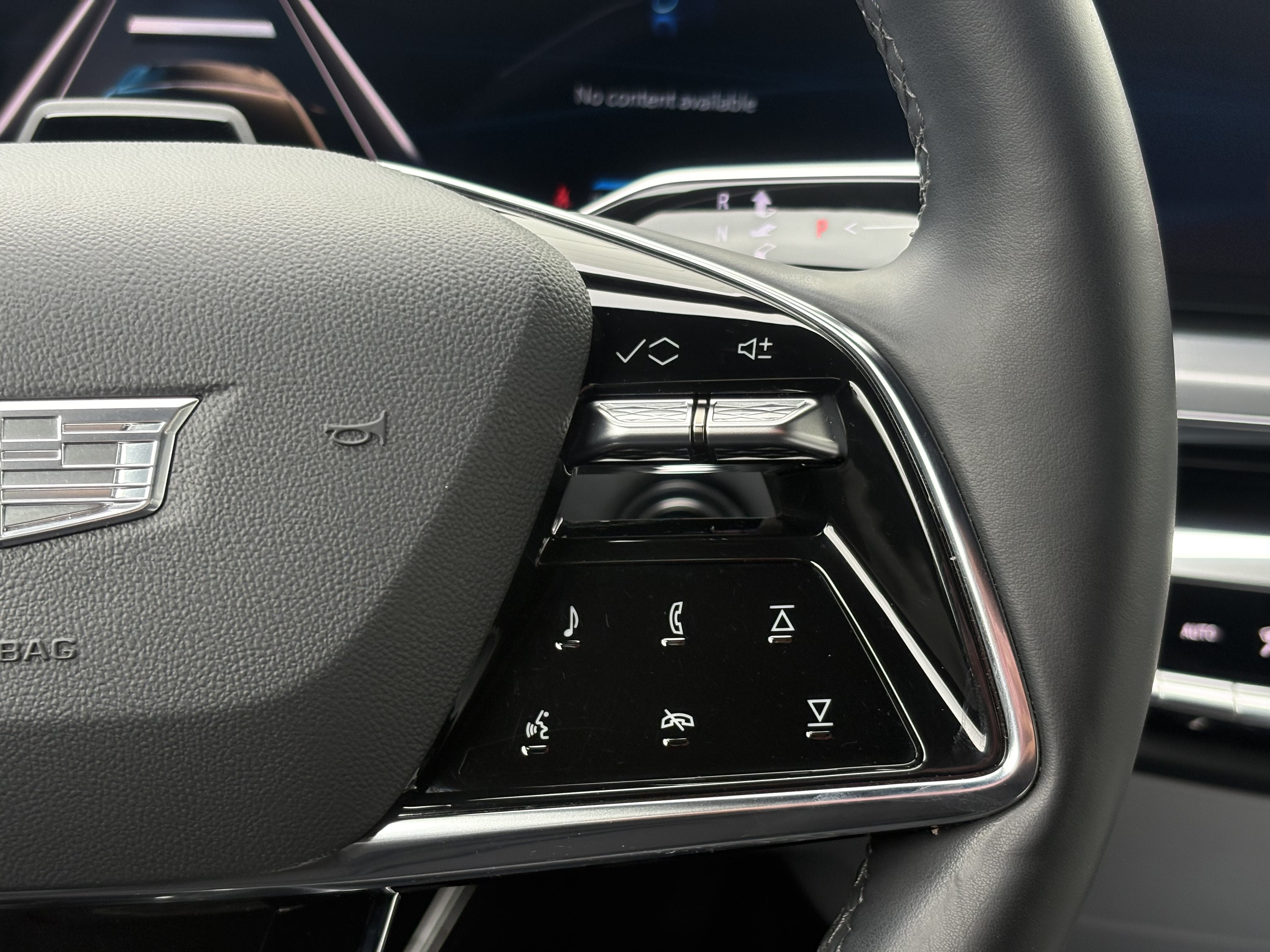 2024 Cadillac LYRIQ Sport 2