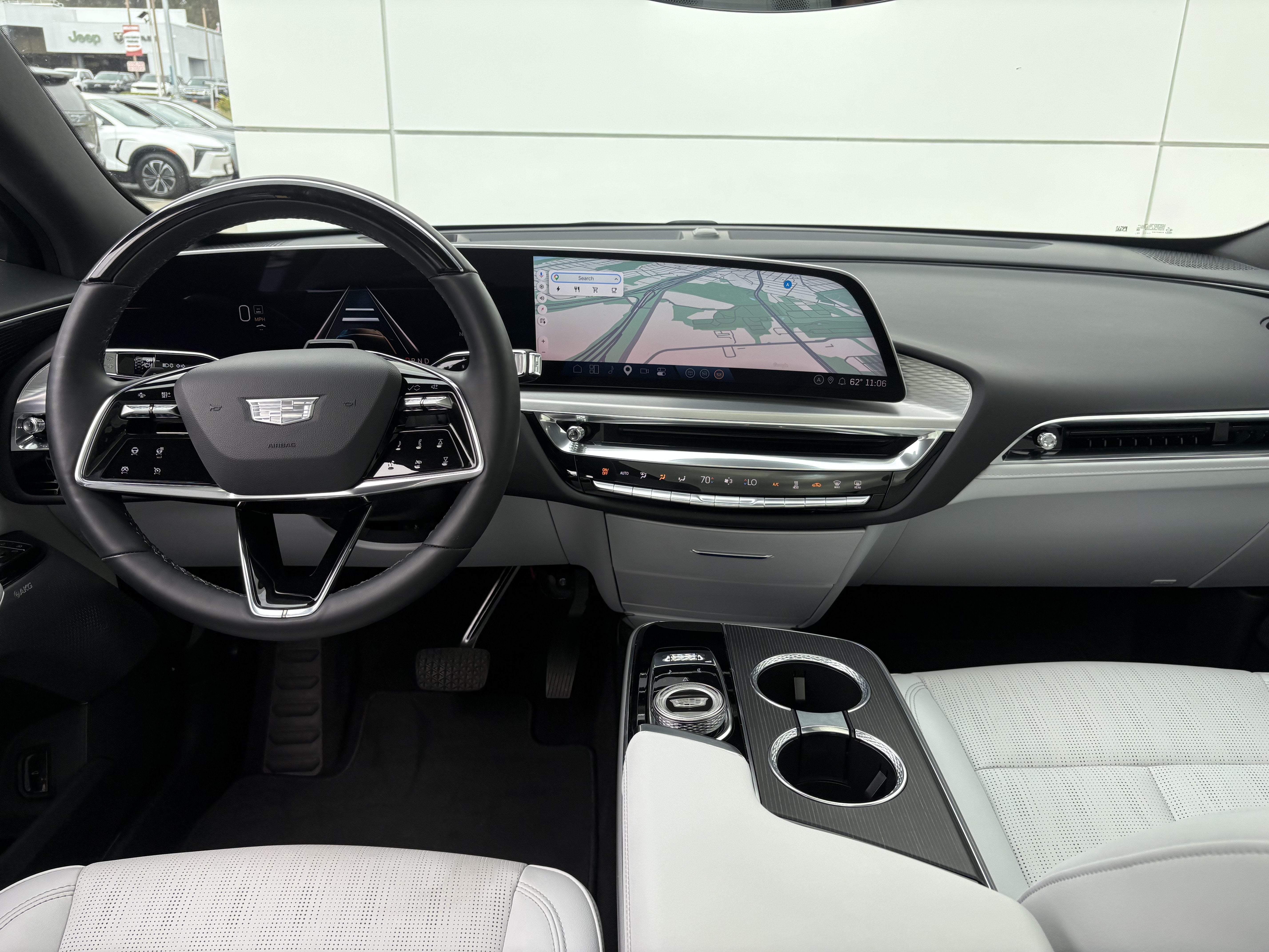 2024 Cadillac LYRIQ Sport 2