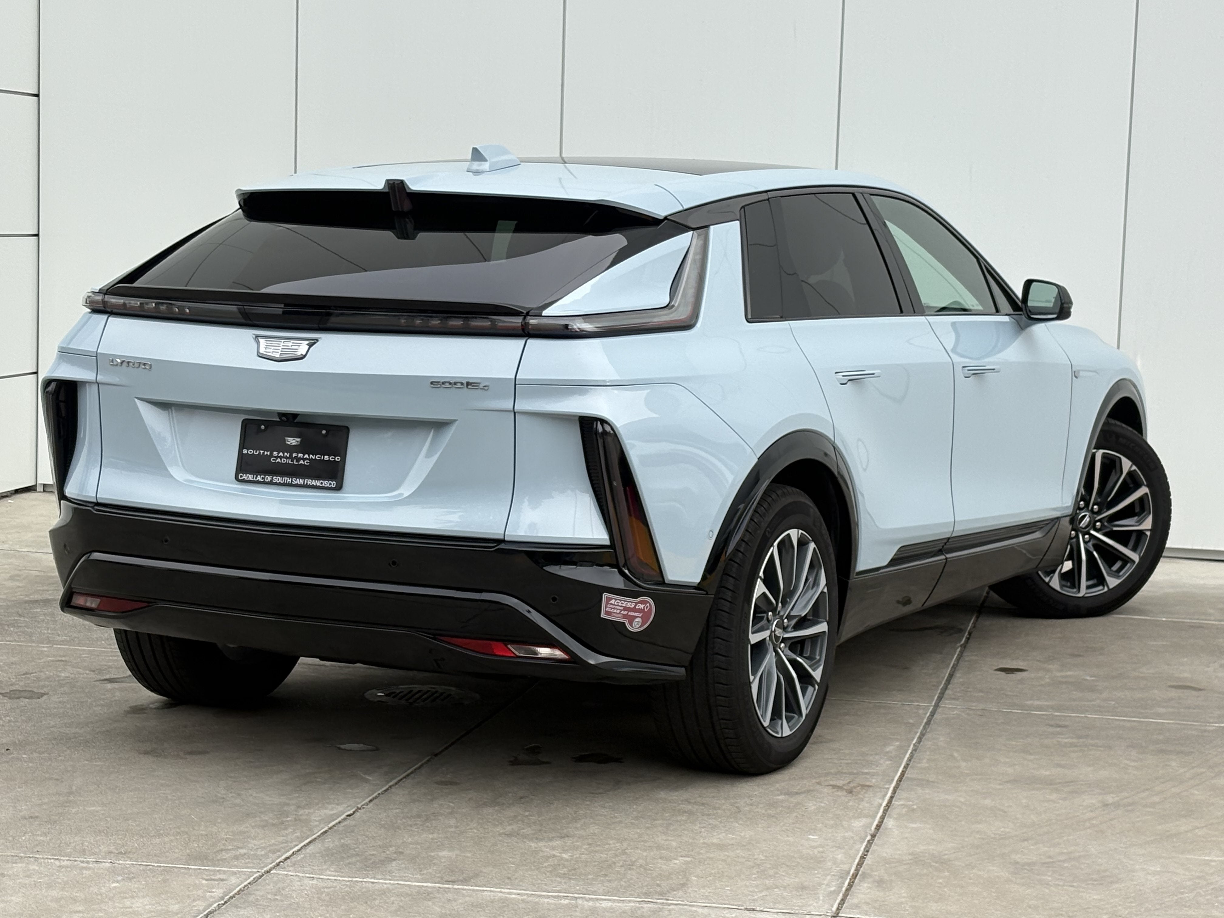 2024 Cadillac LYRIQ Sport 2