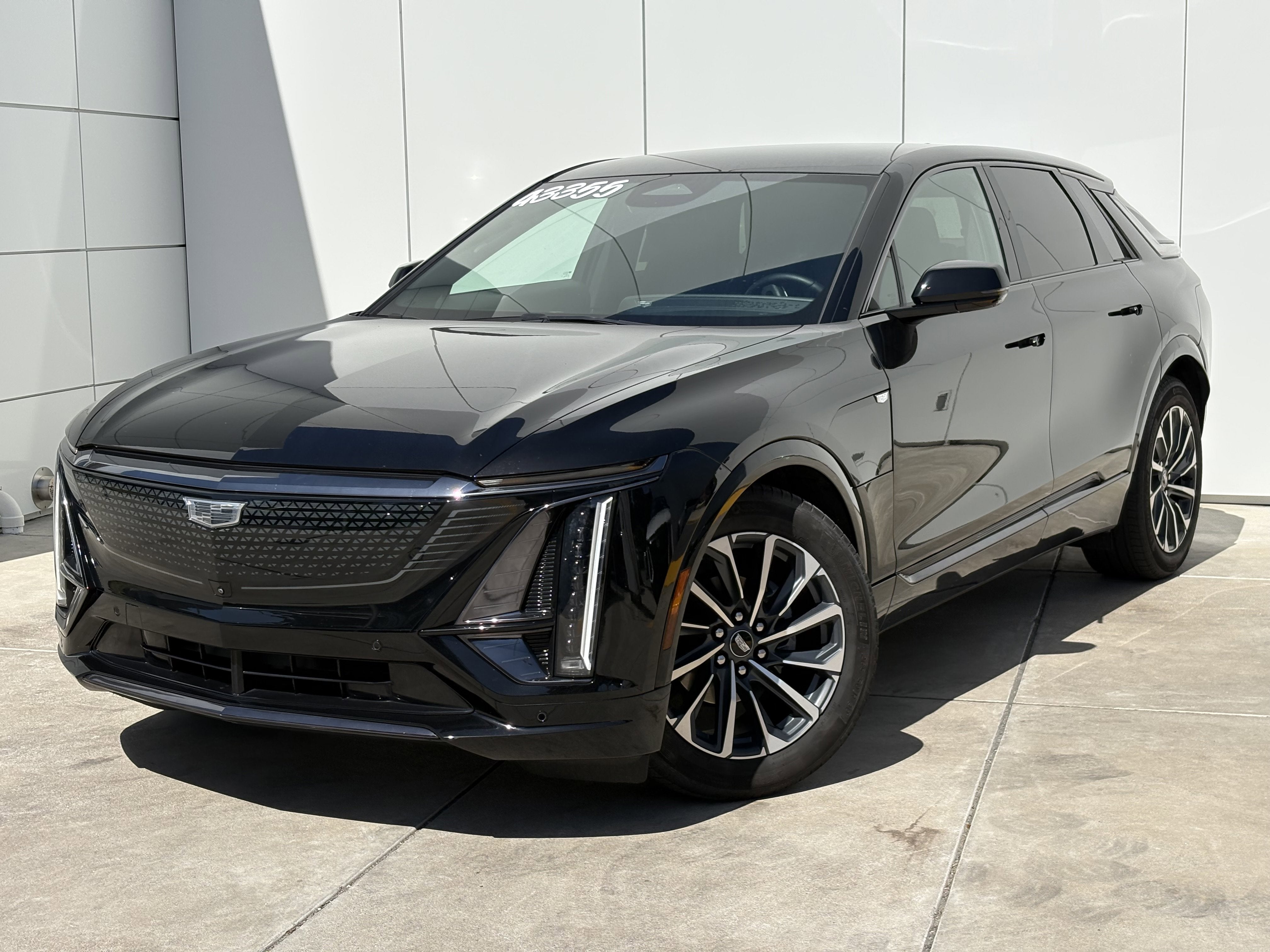 Used 2024 Cadillac LYRIQ Sport 2 with VIN 1GYKPVRL4RZ130395 for sale in Colma, CA