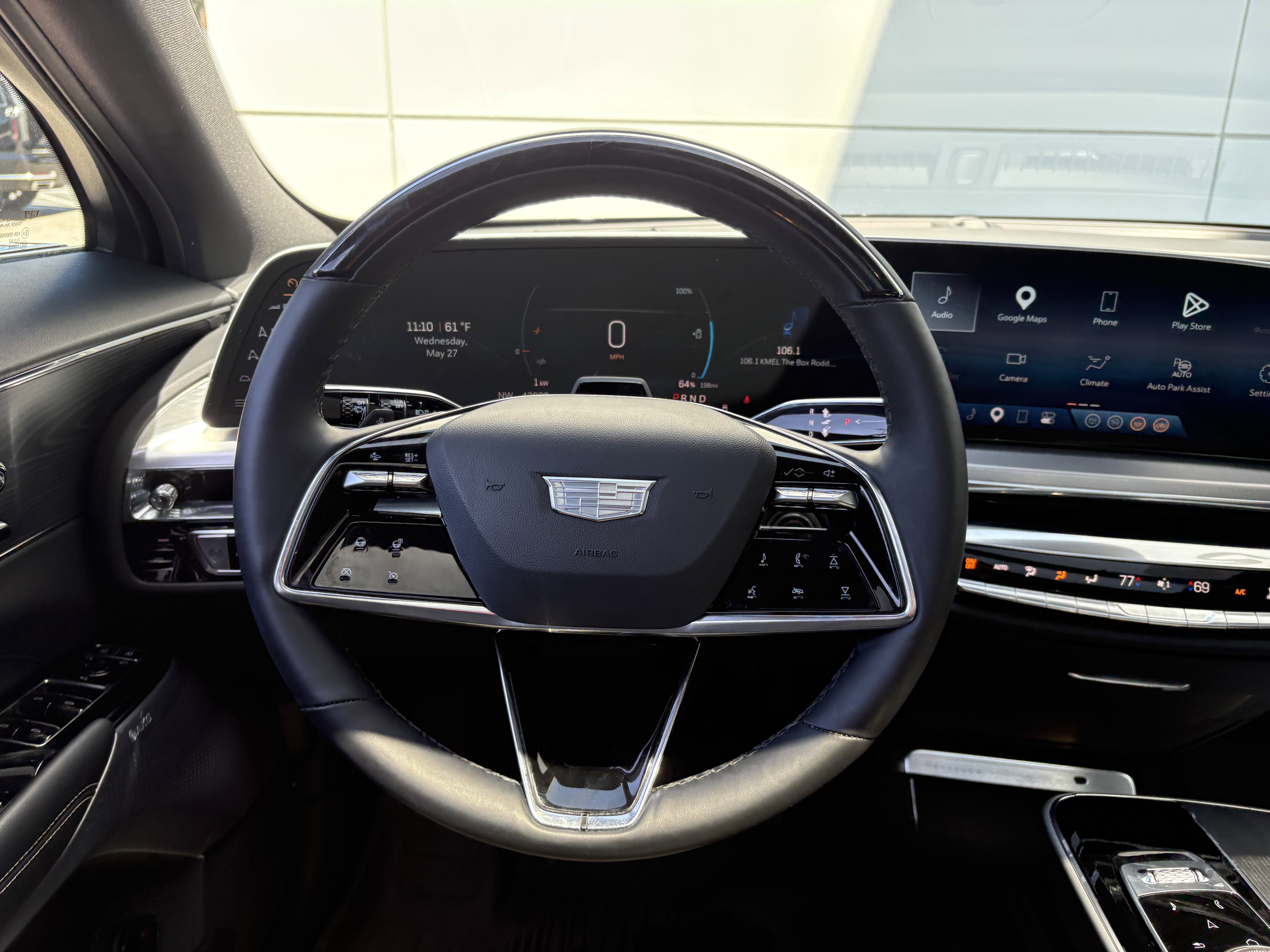 2024 Cadillac LYRIQ Sport 3