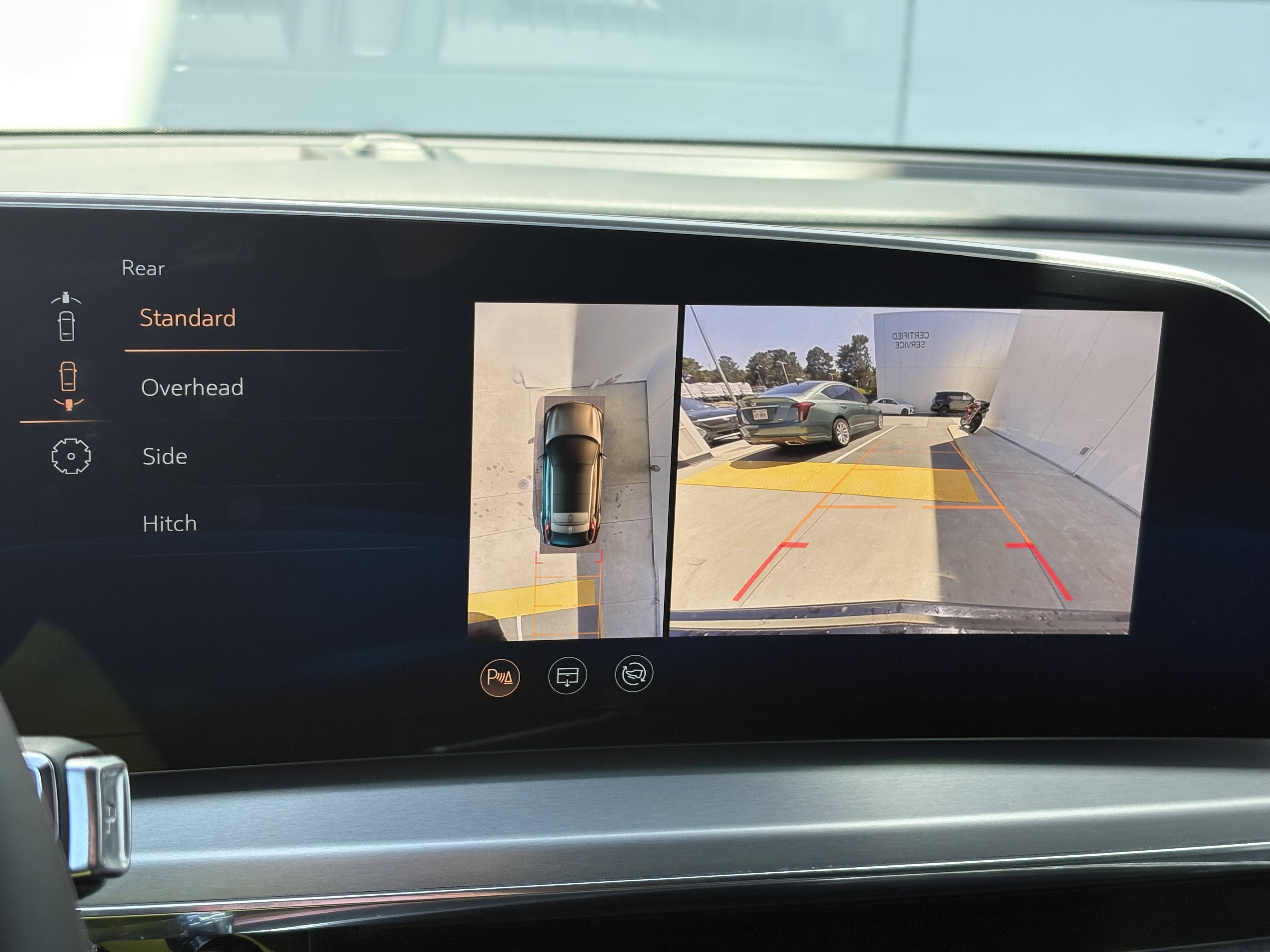 2024 Cadillac LYRIQ Sport 3